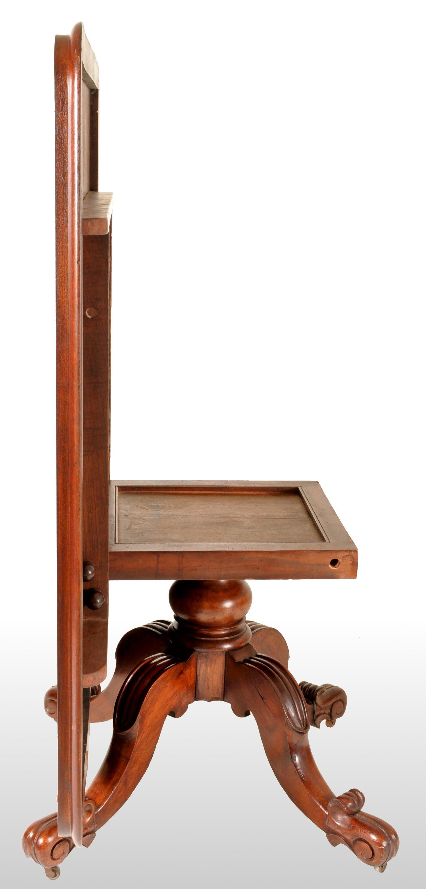 Mid-19th Century Antique English Mahogany Breakfast/Dining Tilt-Top Table, circa 1860