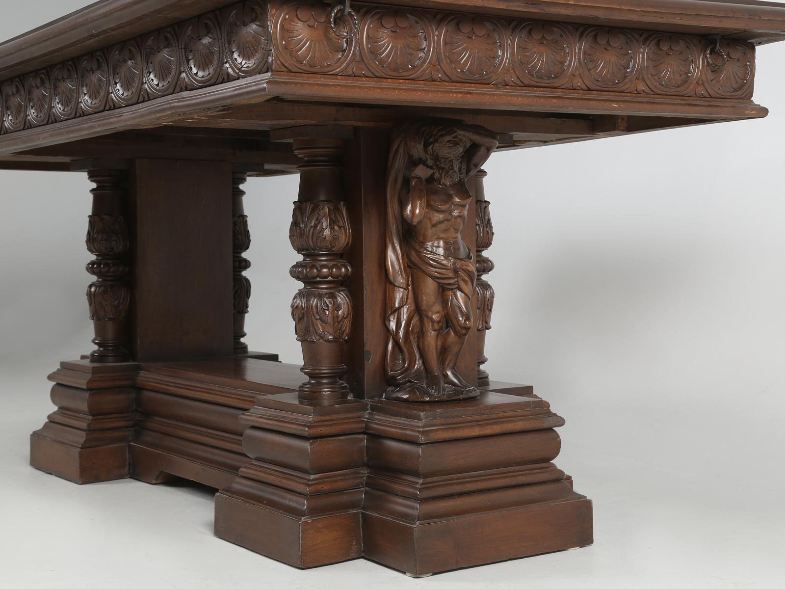 Antique English Mahogany Carved Library Table with Lopers for Expanding Surface For Sale 1