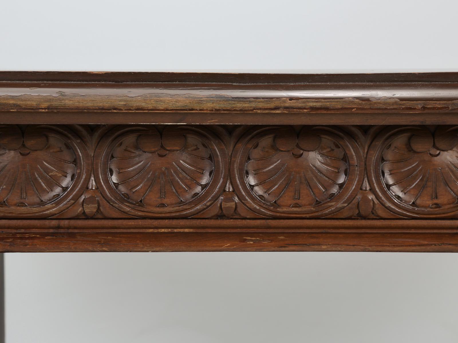 Antique English Mahogany Carved Library Table with Lopers for Expanding Surface For Sale 10