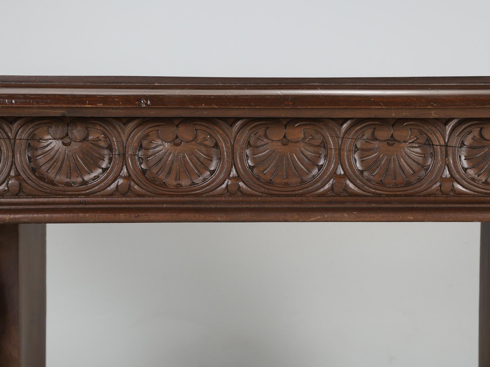 Antique English Mahogany Carved Library Table with Lopers for Expanding Surface For Sale 1