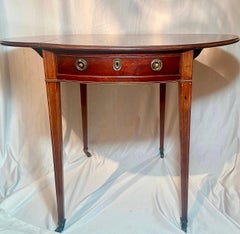 Antiker englischer Mahagoni-Pembroke-Tisch mit blattförmigem Aufsatz aus George III., um 1810-1820