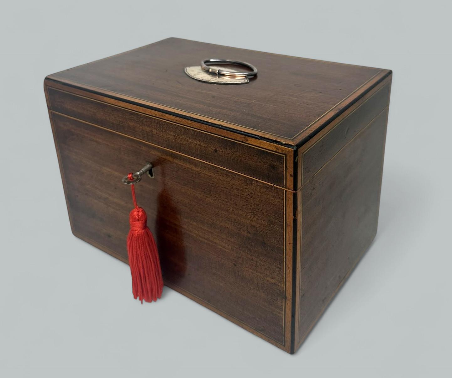Antiguo Georgiano Inglés de Caoba  Caja de té doble atrib Gillows  siglo XVIII Pulido en venta