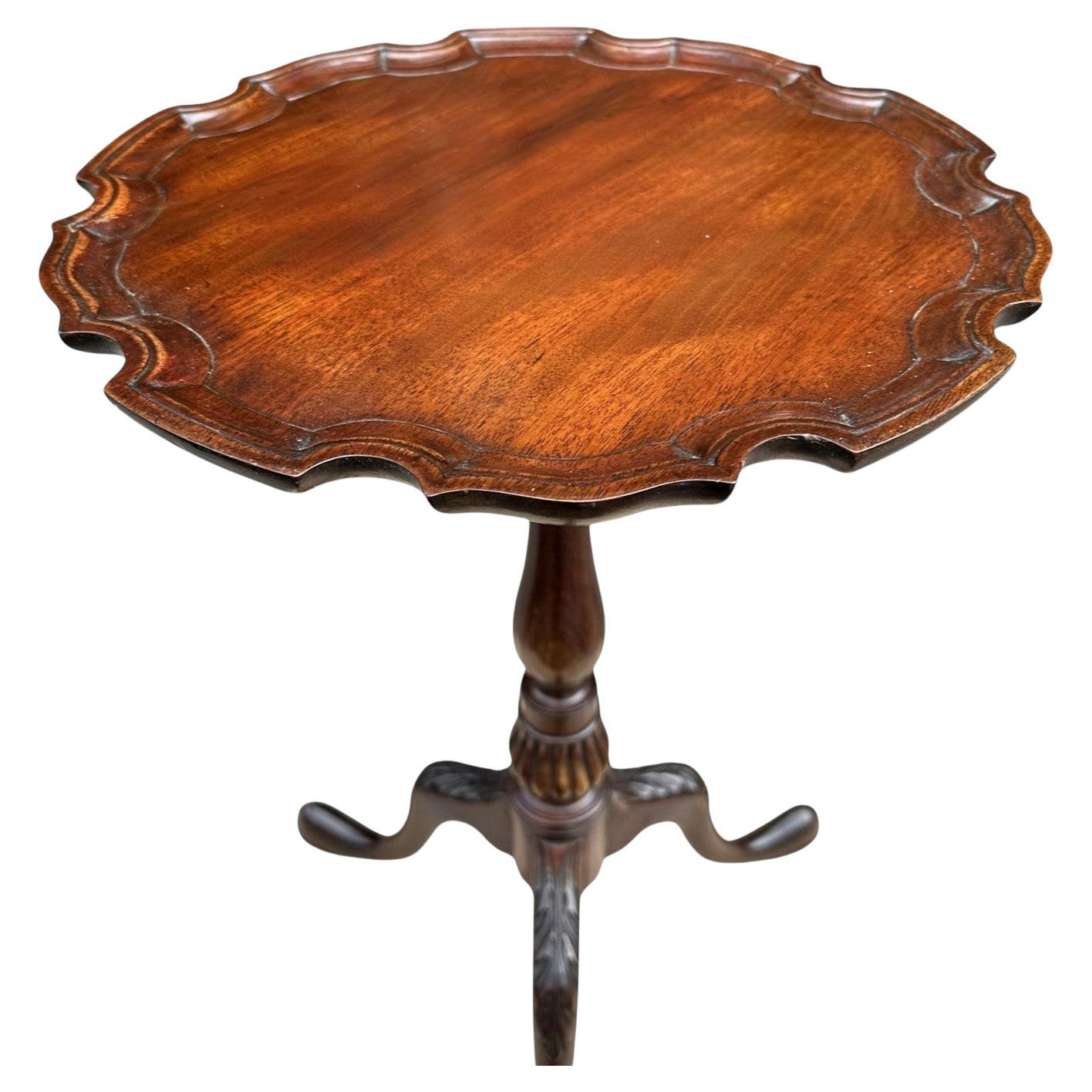 Antique English Mahogany Georgian Style Tray Top Occasional Table Circular Wine For Sale