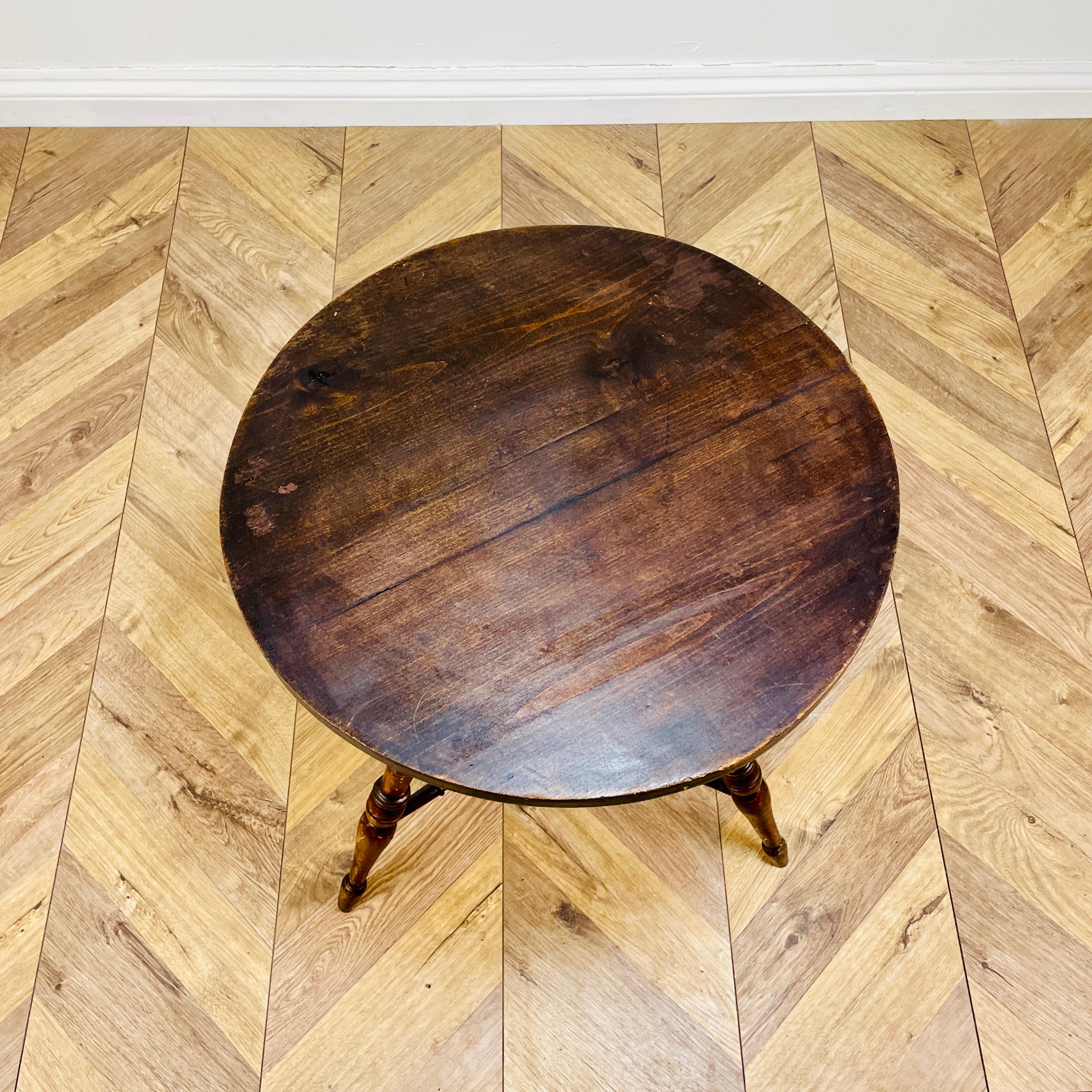 Late Victorian Antique English Mahogany Gypsy Table, 19th Century
