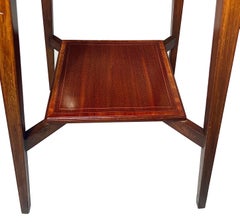 Table d'appoint anglaise ancienne en acajou, vers 1910.