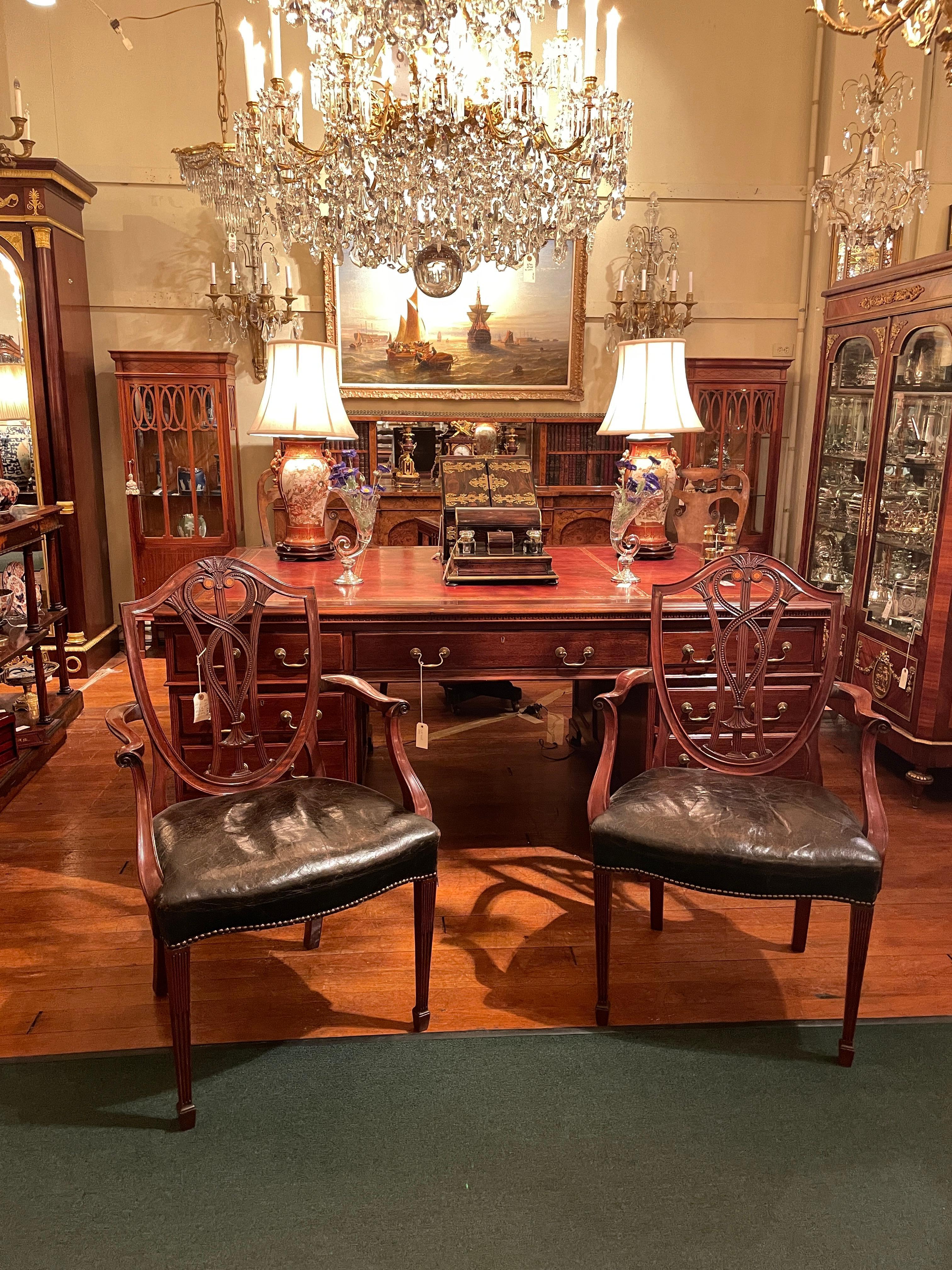 Antique English Mahogany Partner's Desk with Leather Top, Circa 1880. For Sale 4