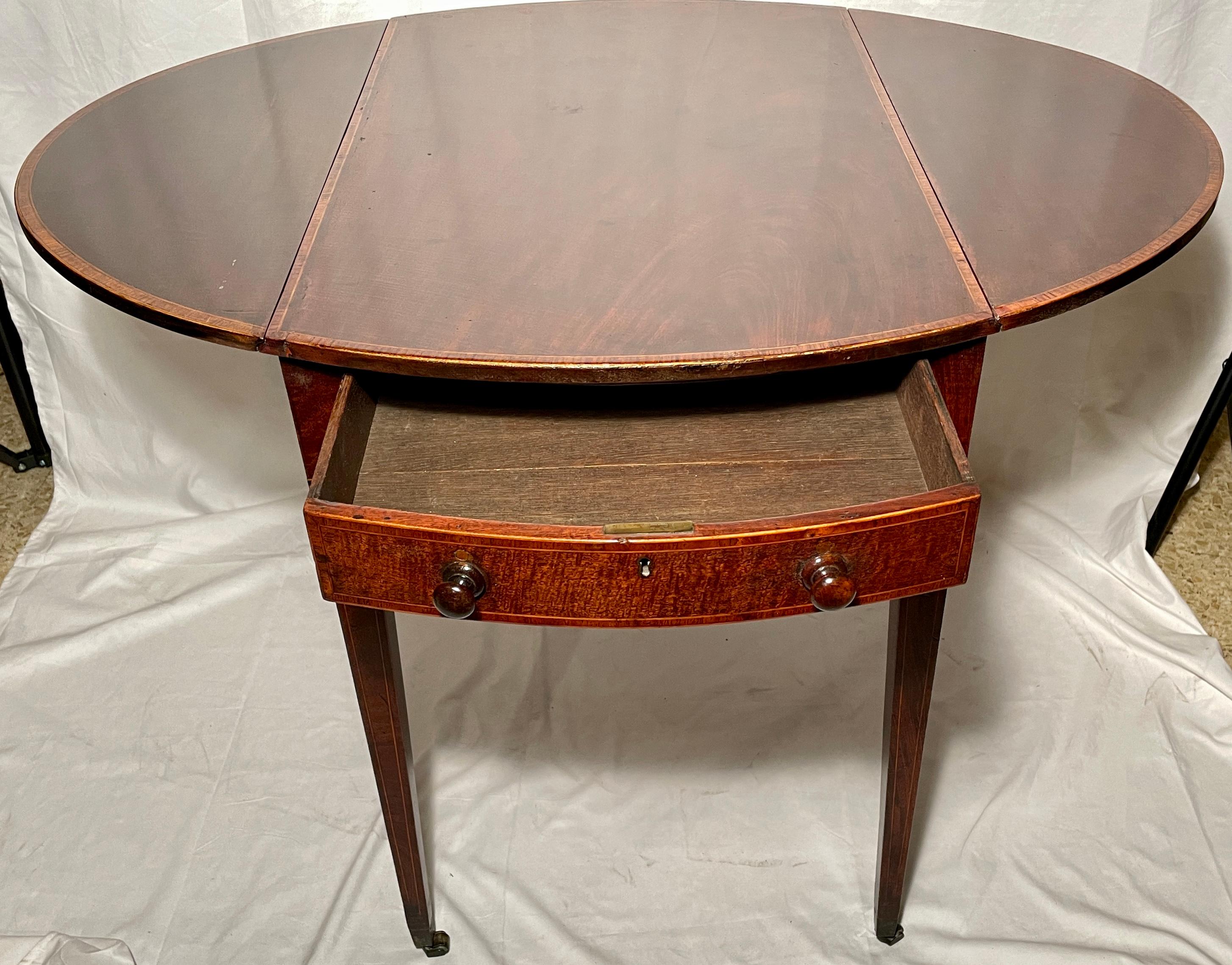 Antiker englischer Mahagoni-Pembroke-Tisch, um 1860. (Englisch) im Angebot