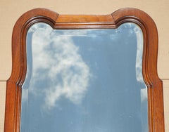 SPECCHIO ANTICO IN LEGNO MASSICCIO IN STILE QUEEN ANNE, DA PARETE, CON CORNICE SMUSSATA