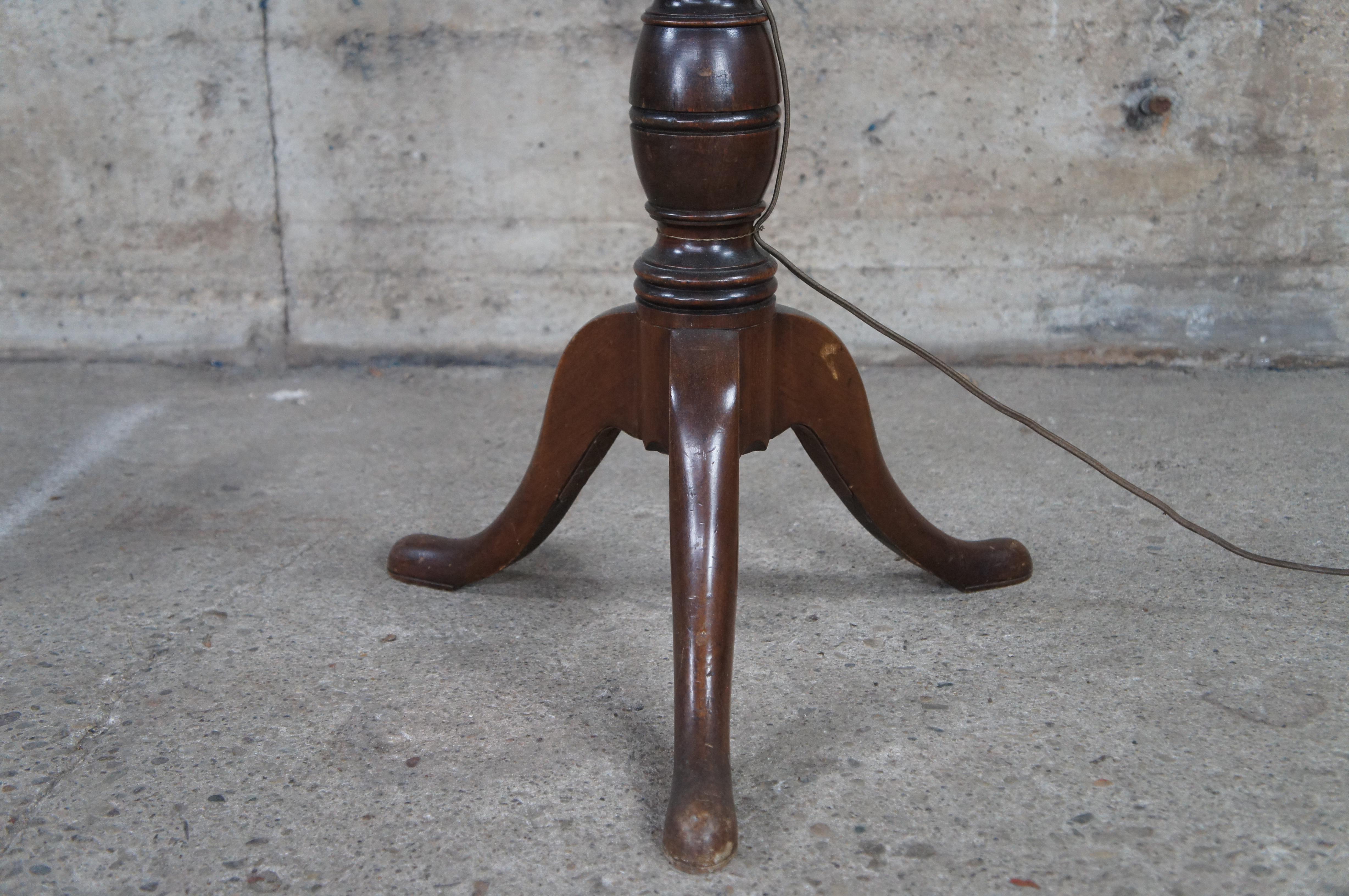 Englisch Mahagoni gerippt Tripod Torchiere Kerze Stand Stehlampe 67