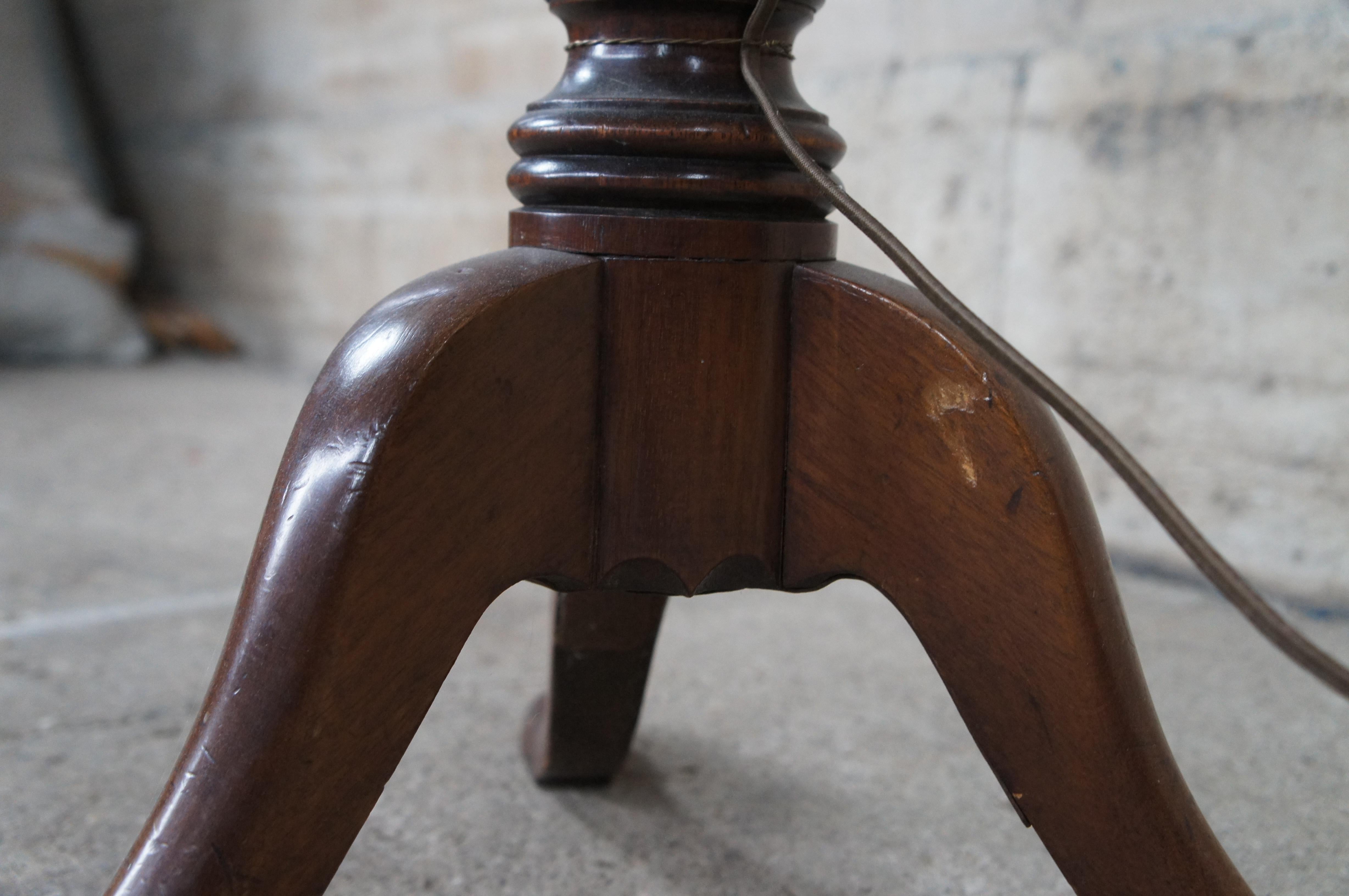 Englisch Mahagoni gerippt Tripod Torchiere Kerze Stand Stehlampe 67