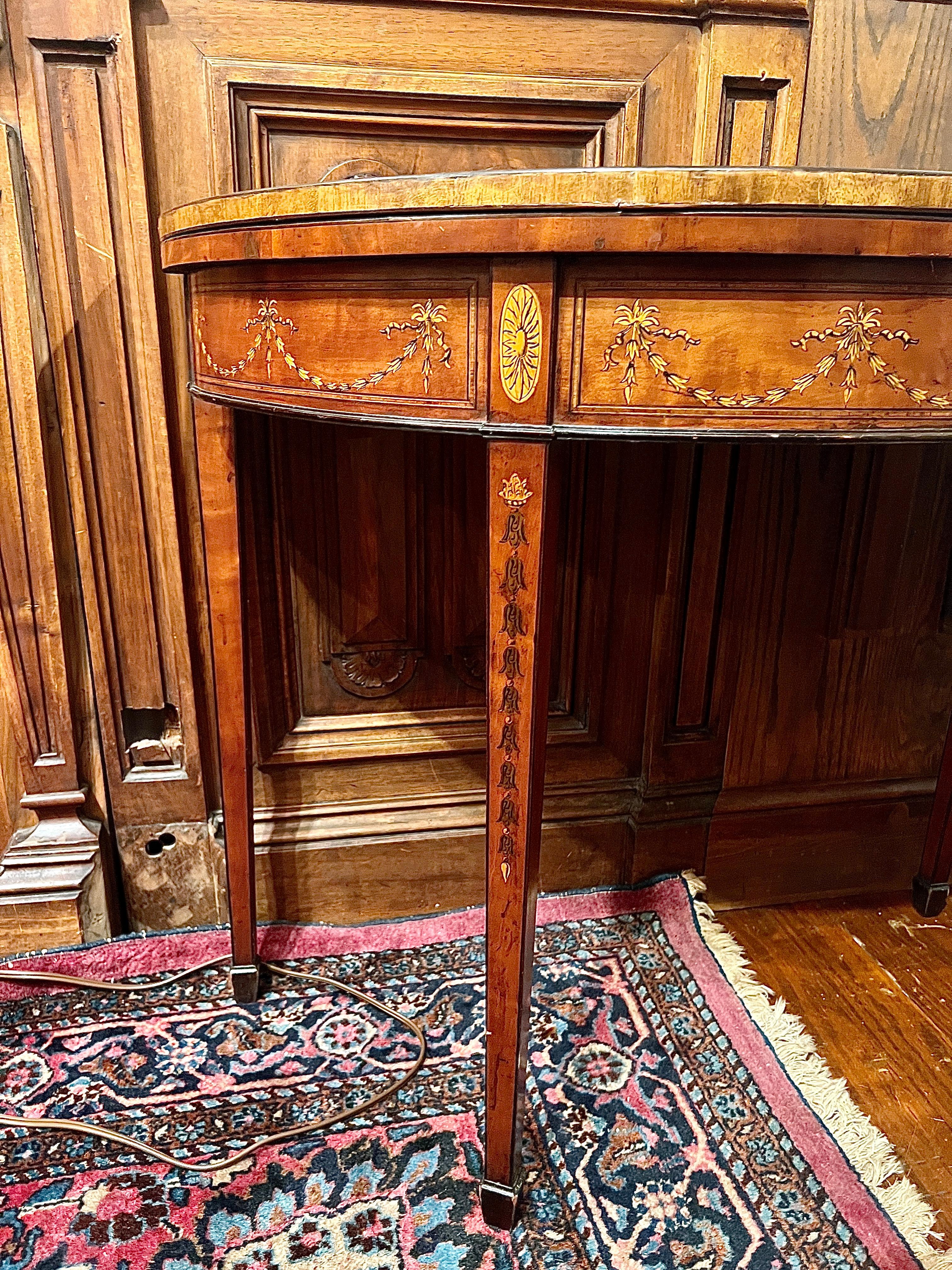 Antique English Mahogany & Satinwood Demi-lune Console Games Table, Circa 1890. In Good Condition For Sale In New Orleans, LA