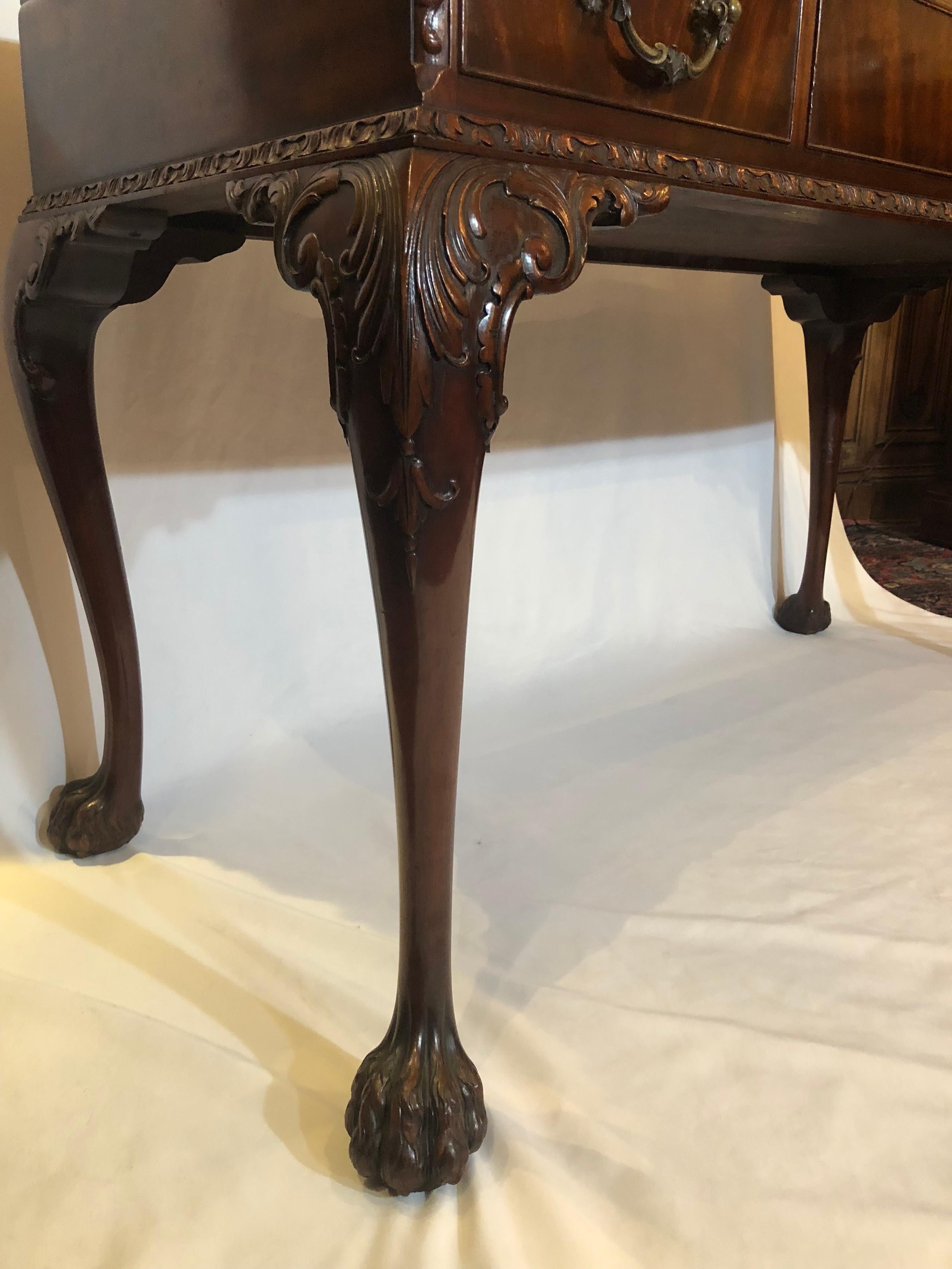 Antique English Mahogany Serving Table In Good Condition In New Orleans, LA