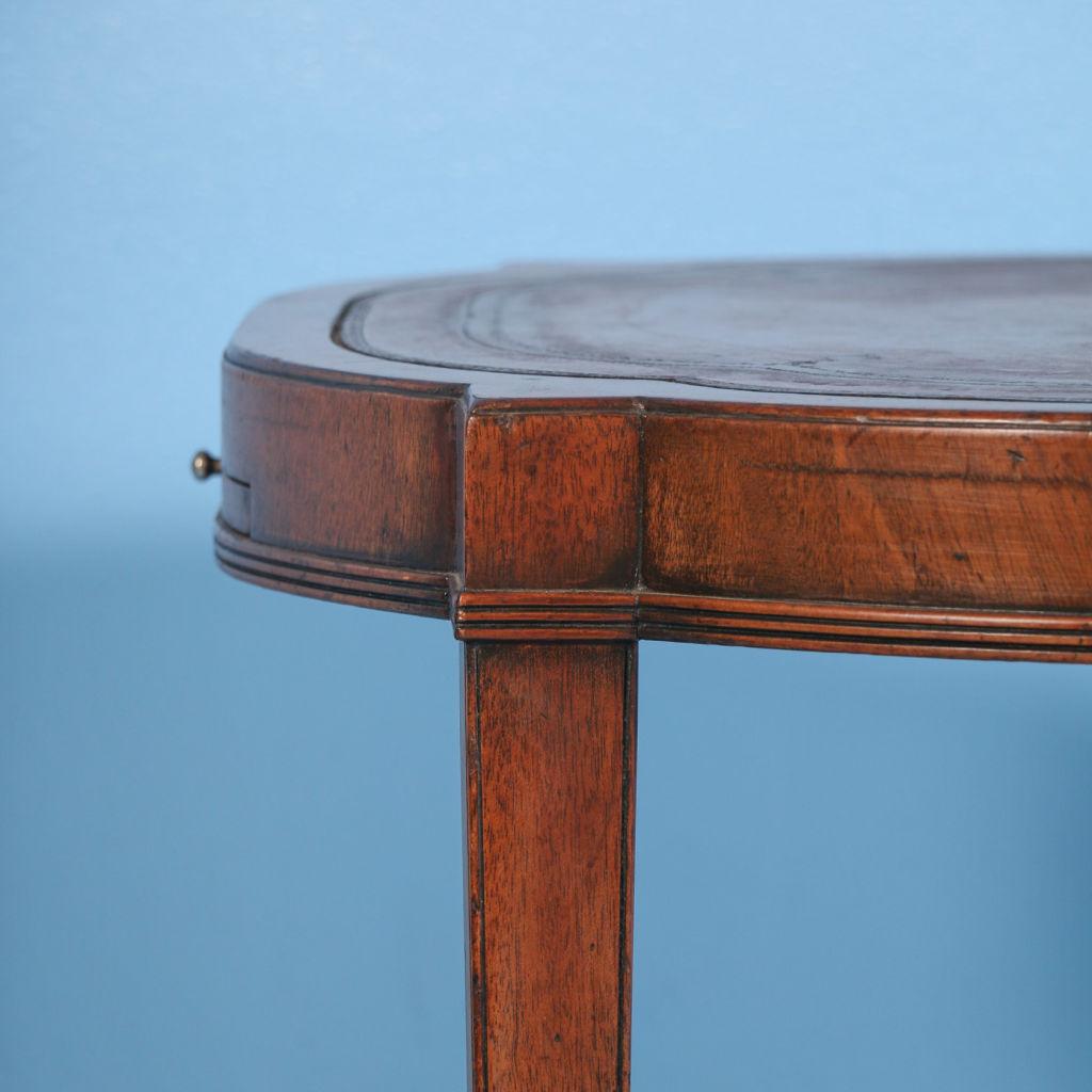 Antique English Mahogany Side Table or Small Coffee Table, circa 1940 1