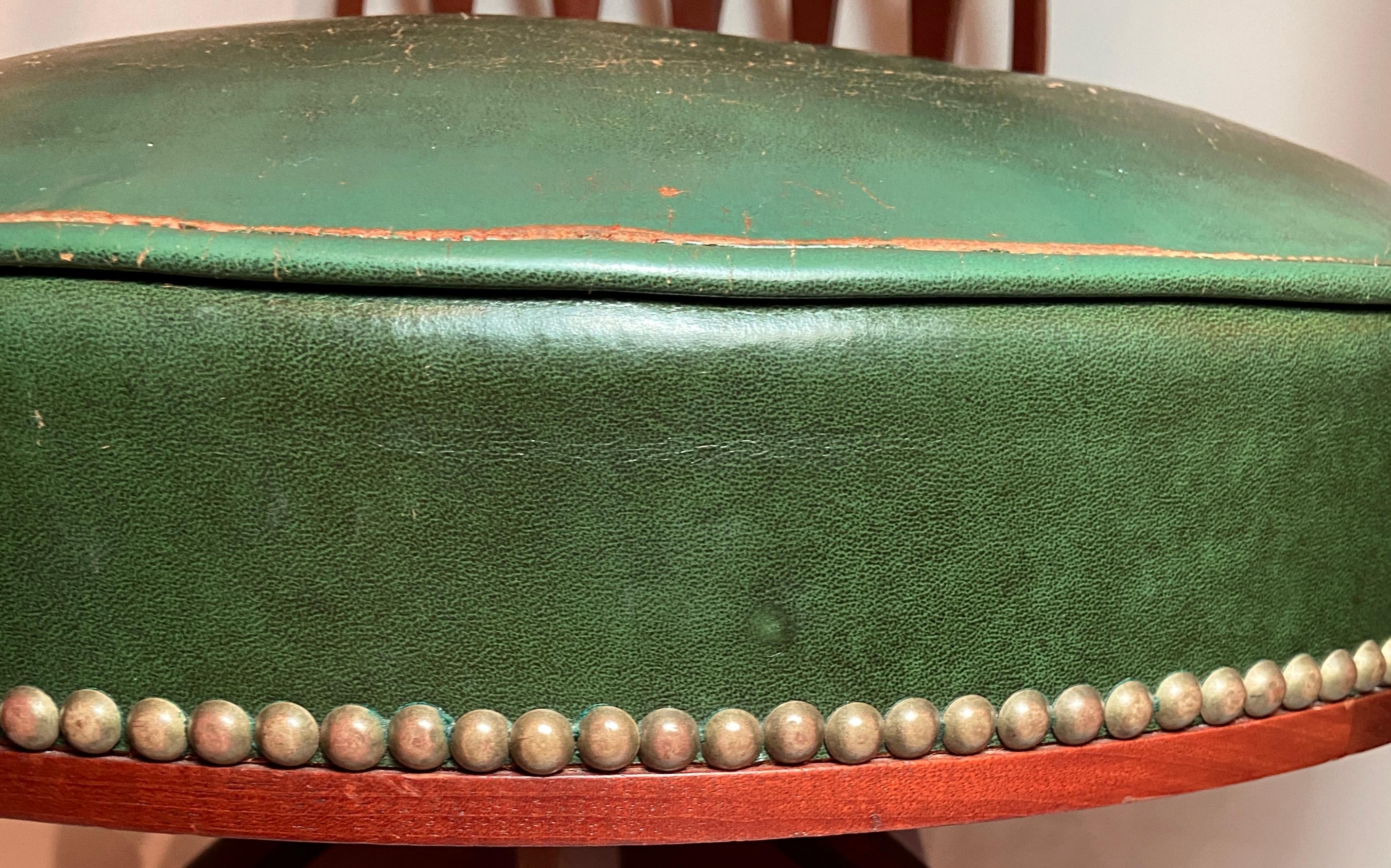 Antique English Mahogany Swivel Desk Chair on Casters, Circa 1890-1910 1