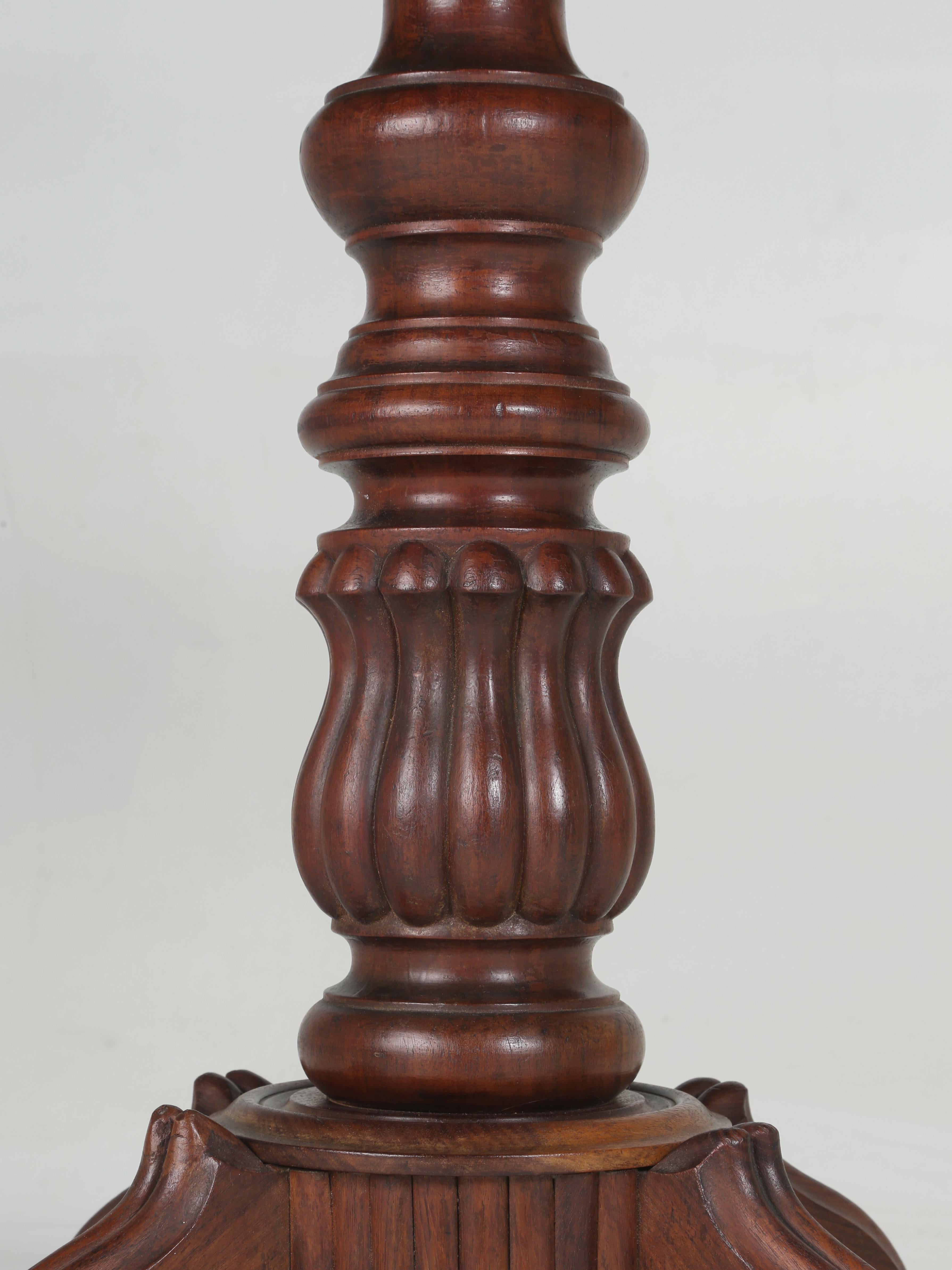 Antique English Mahogany Tilt-Top Table Restored with Original Patina Intact For Sale 3