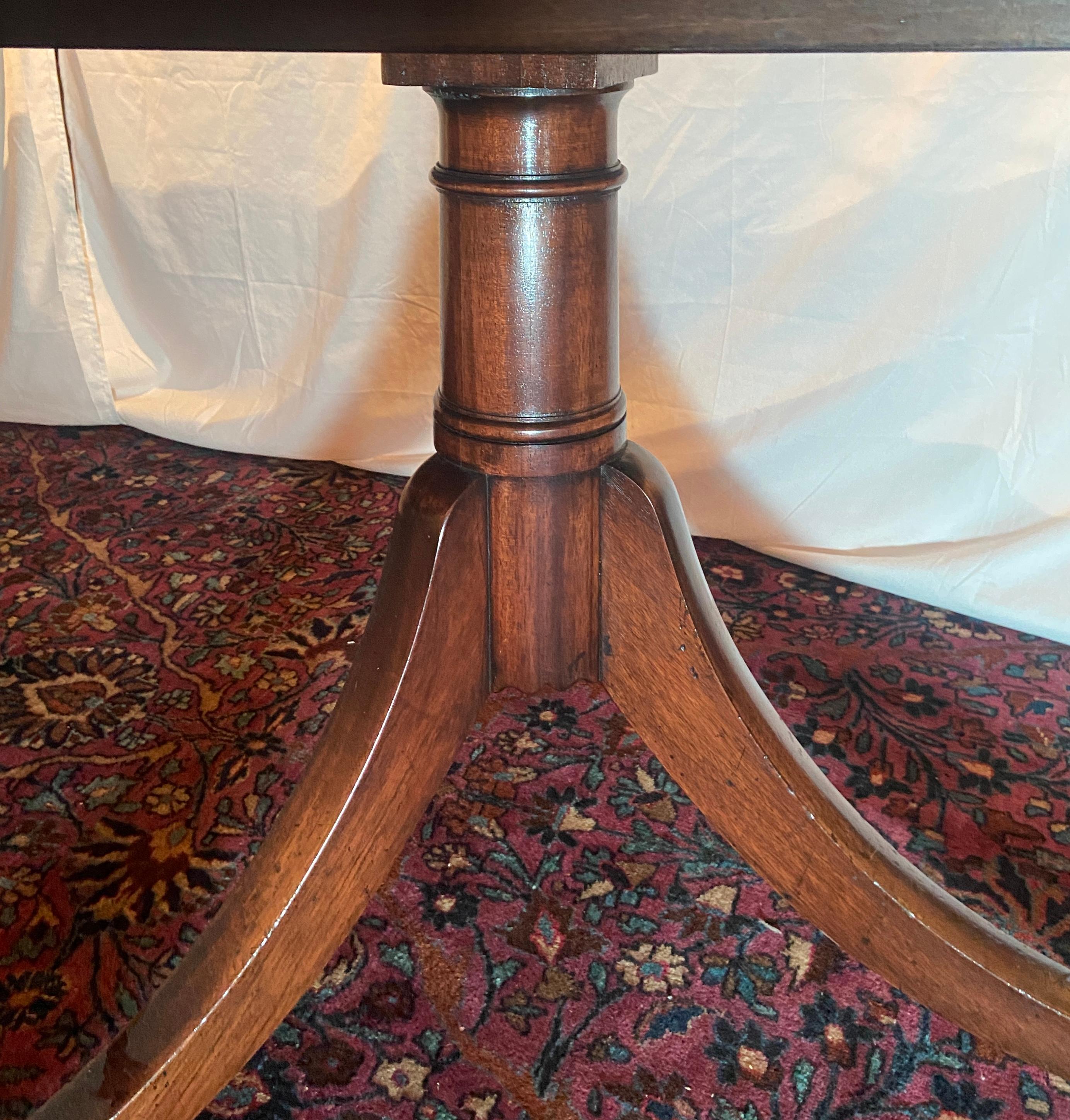 Antique English Mahogany Two-Pedestal Dining Table, Circa 1900 2