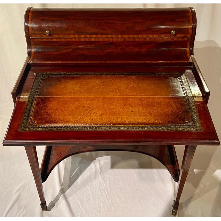 Antiker englischer Mahagoni-Schreibtisch aus Mahagoni, um 1875-1895 (Englisch) im Angebot