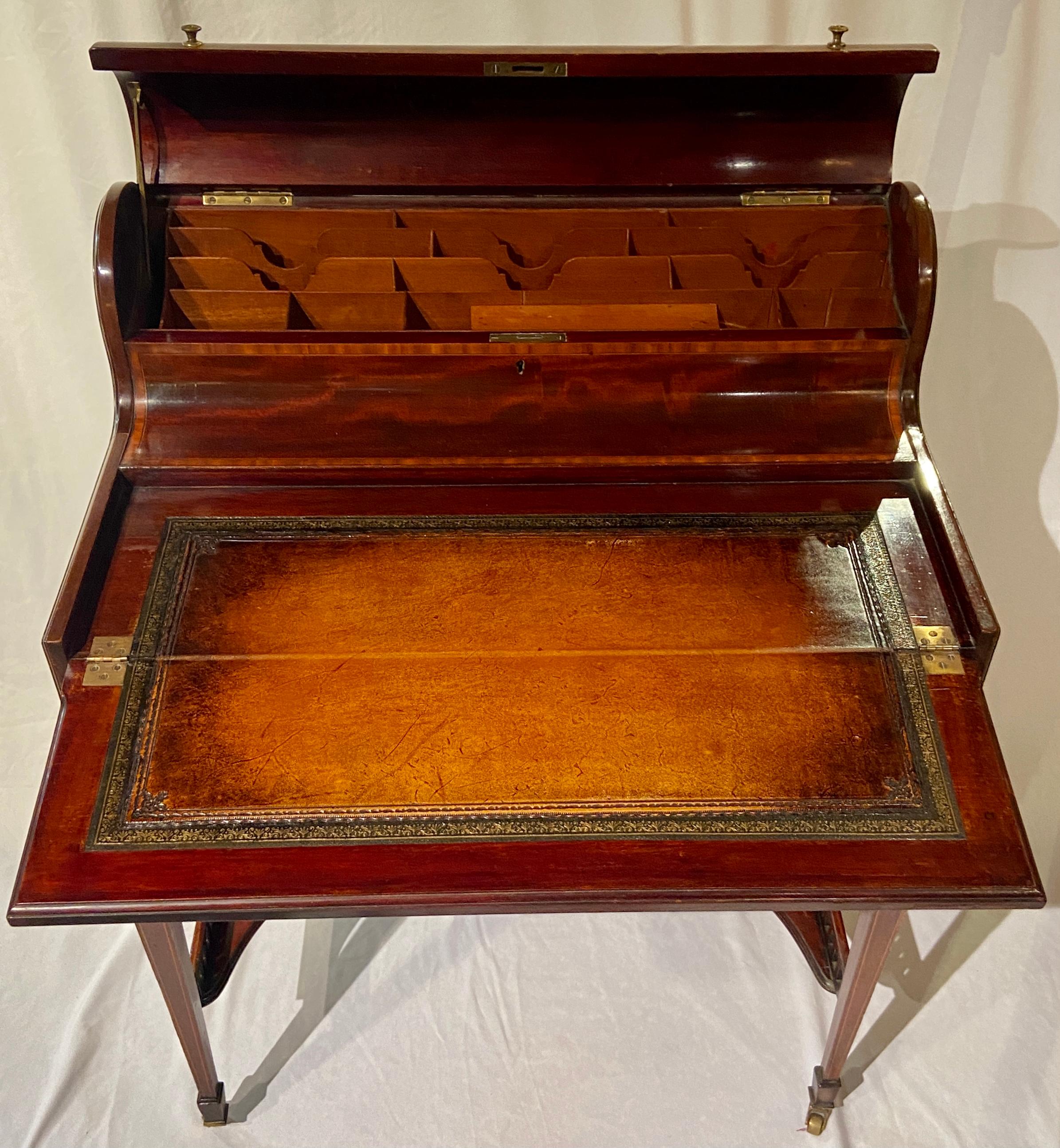 Antiker englischer Mahagoni-Schreibtisch aus Mahagoni, um 1875-1895 im Zustand „Gut“ im Angebot in New Orleans, LA