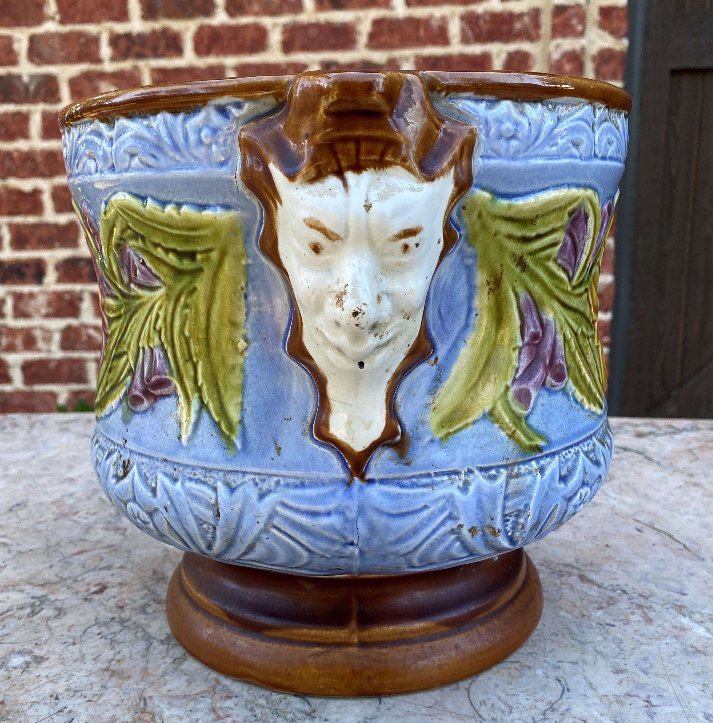Antique English Majolica Planter Cache Pot Jardiniere Vase Blue Floral Masks In Good Condition In Tyler, TX