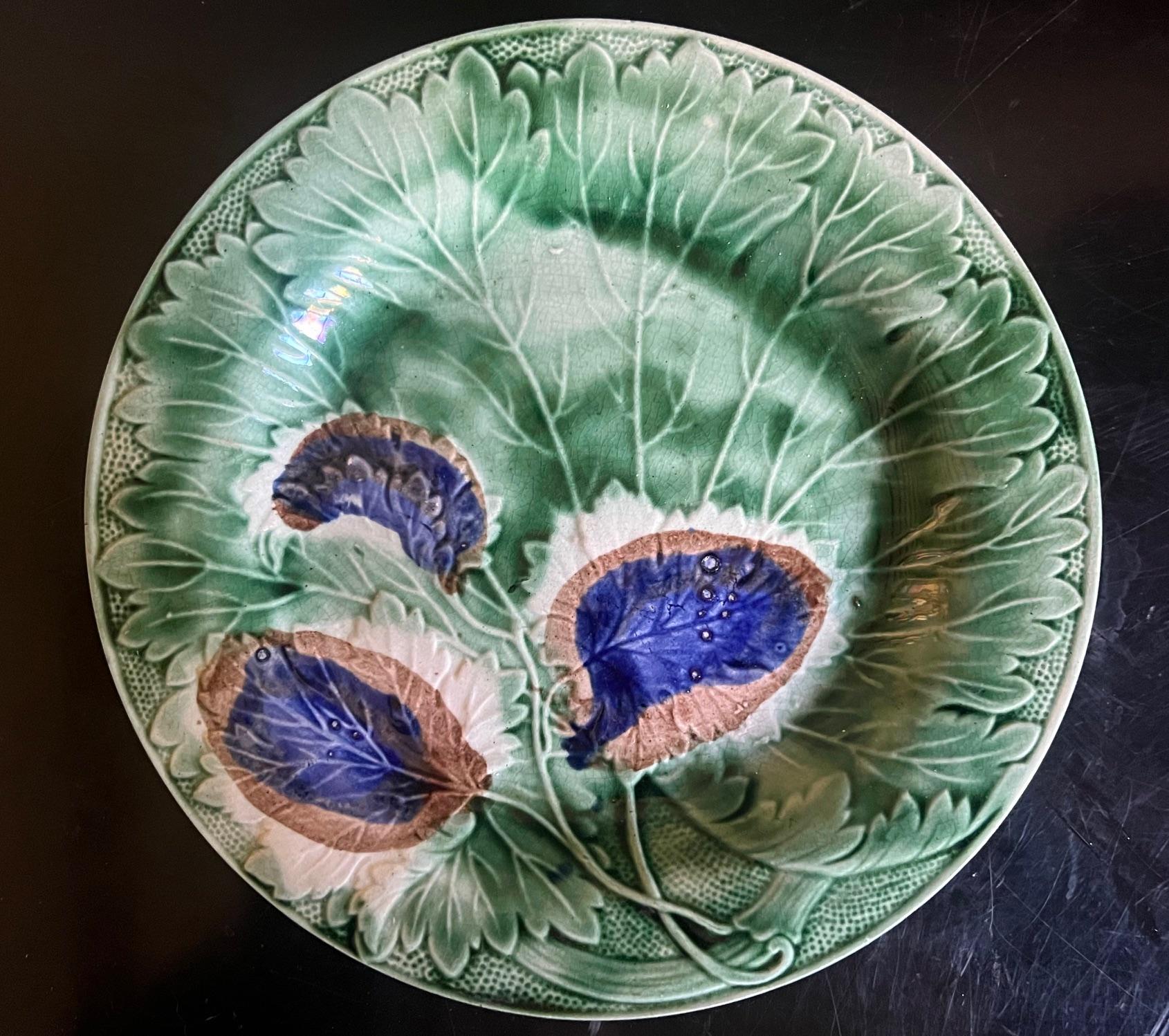Early 20th Century Antique English Majolica Plate, c. 1920's For Sale