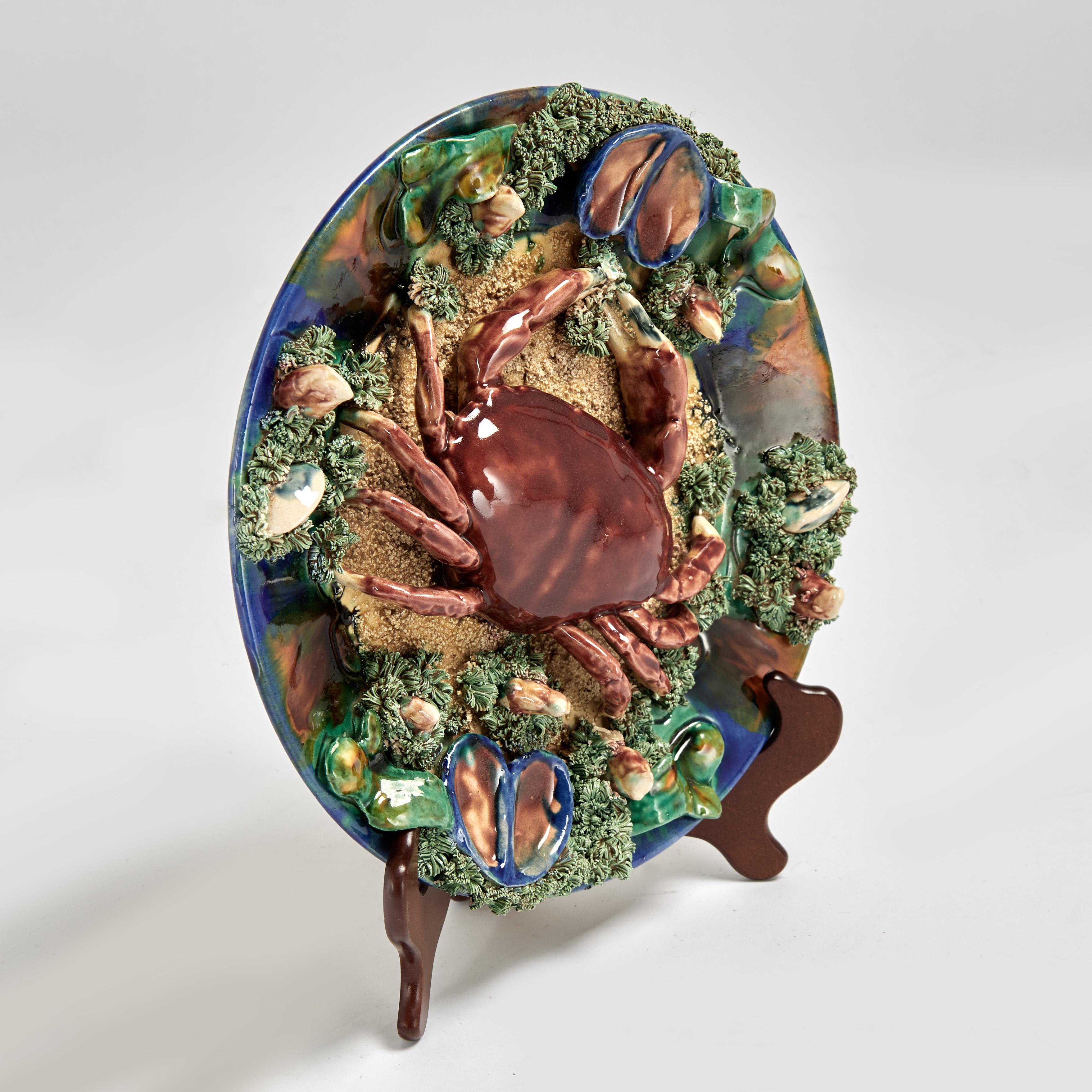 Antiguo Plato Inglés de Mayólica con Cangrejo de Minton en Bueno estado para la venta en Palm Beach, FL