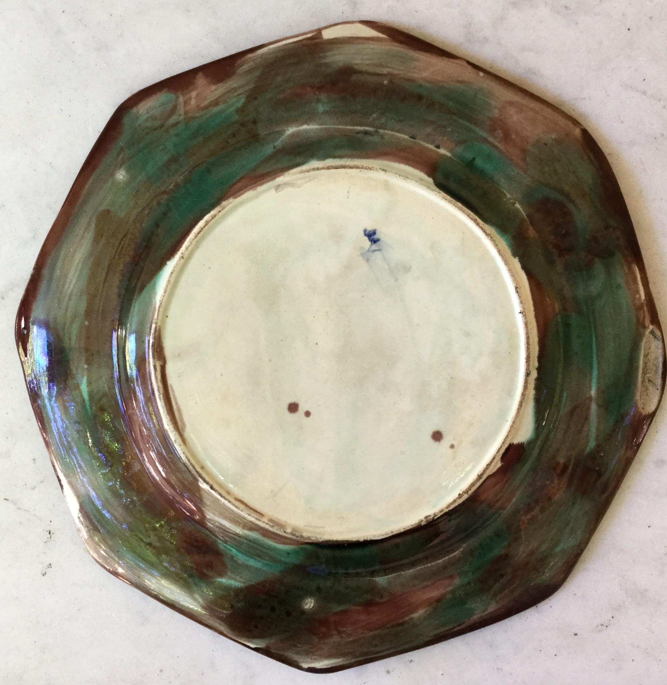 Antique English Majolica Plate Woman with Wheelbarrow, circa 1890 In Good Condition In Austin, TX