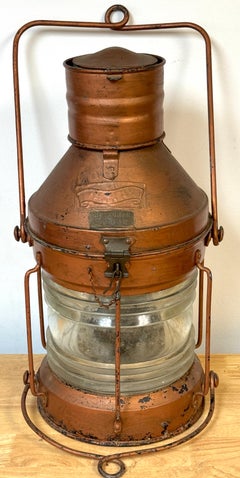 Lanterne maritime anglaise ancienne Méteorite 50811 par Meteorite Lamp Co.