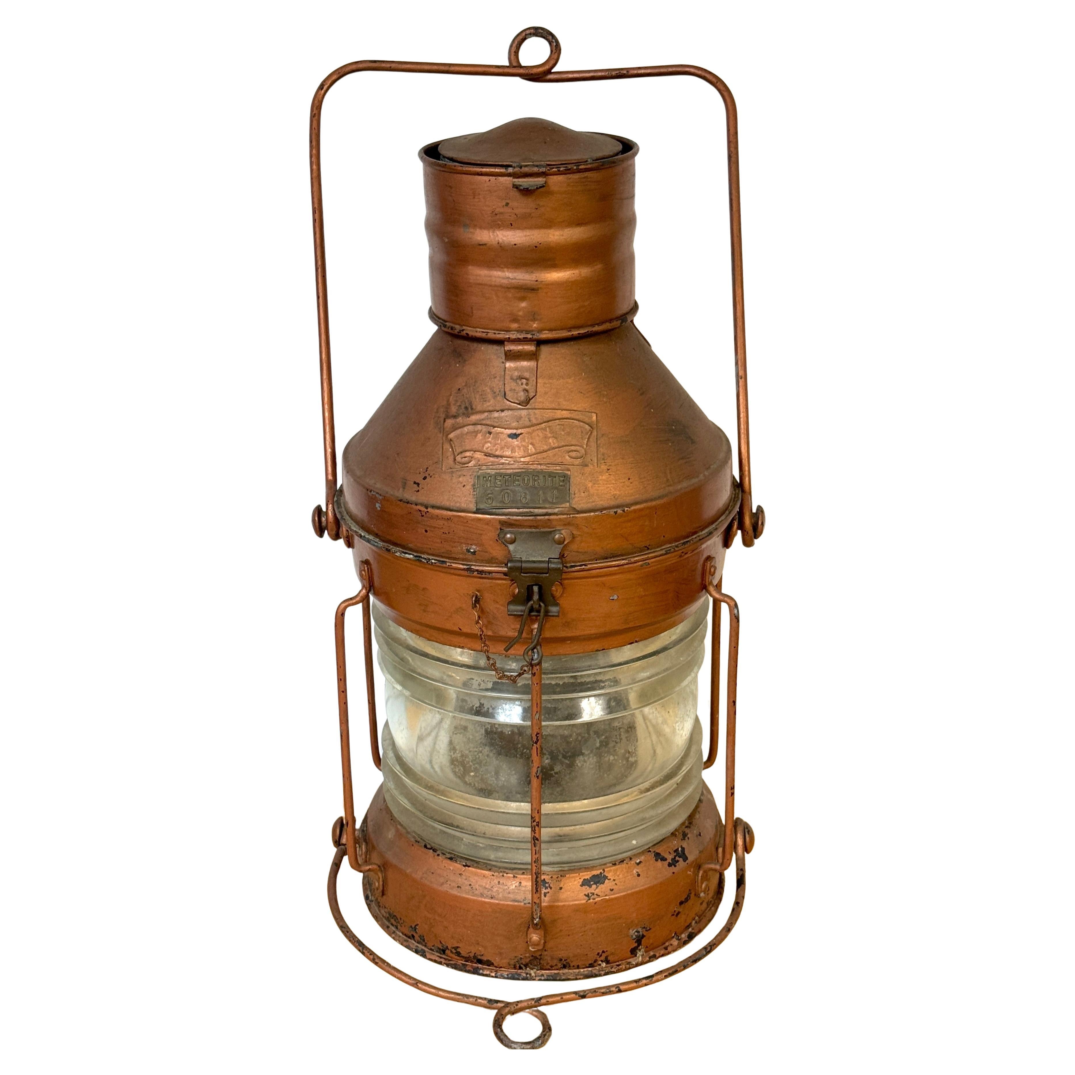 Antike englische maritime Laterne „Meteorite 50811“ von Meteorit Lamp Co.