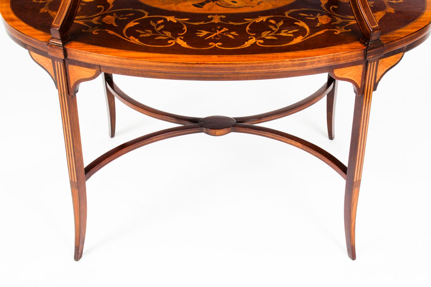 Ancienne table à plateau étagère en marqueterie anglaise, 19ème siècle en vente 11
