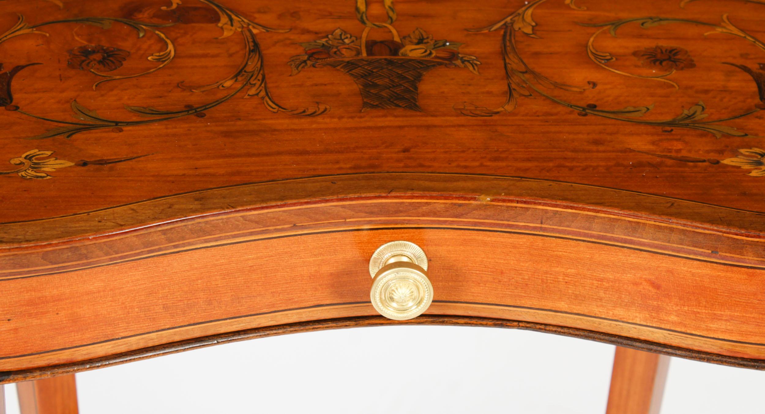 Antike englische Intarsien Nierenform gelegentlich Tische 19. (Seidenholz) im Angebot