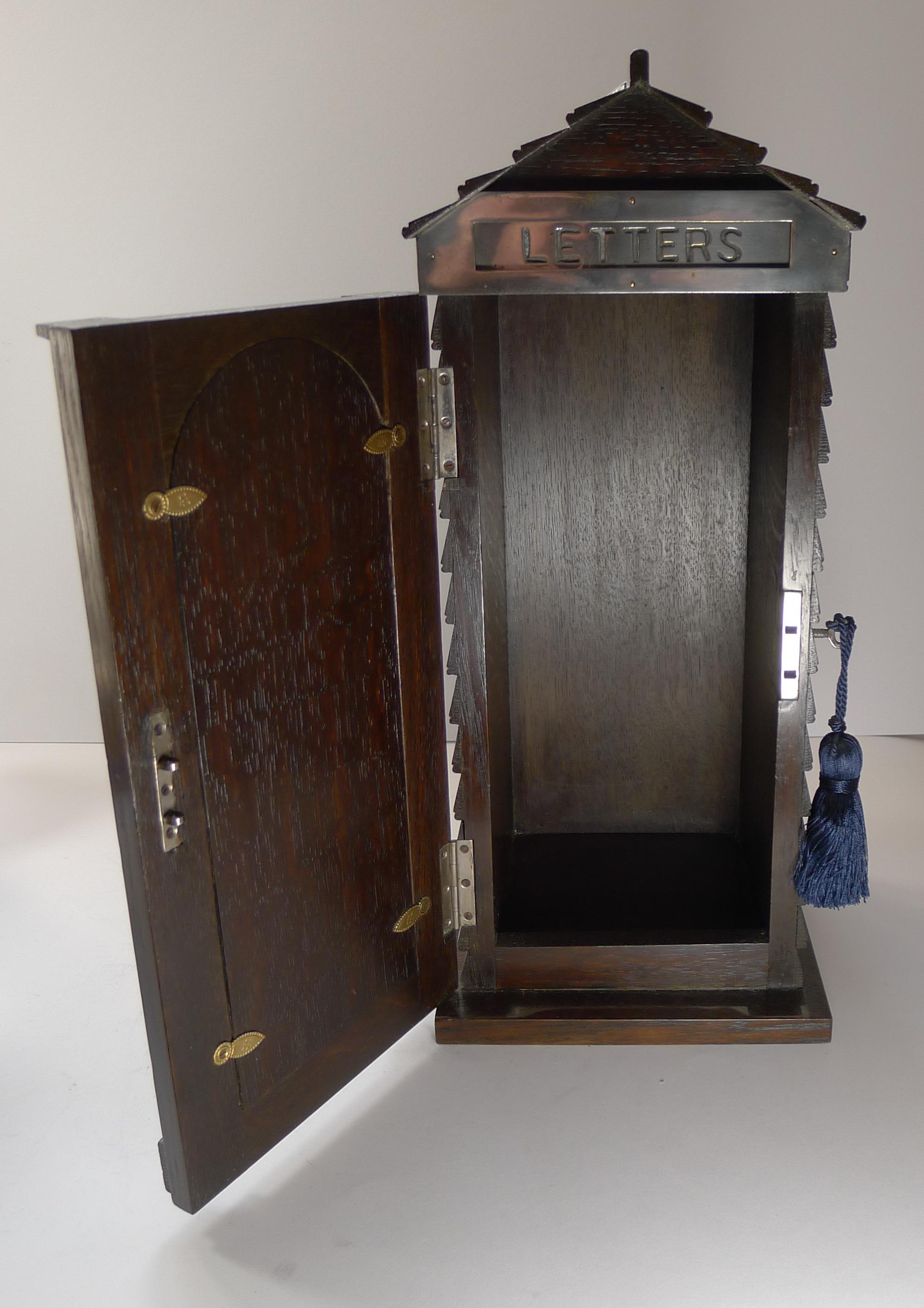Antique English Military Sentry Letter Box, c.1900 In Good Condition In Bath, GB