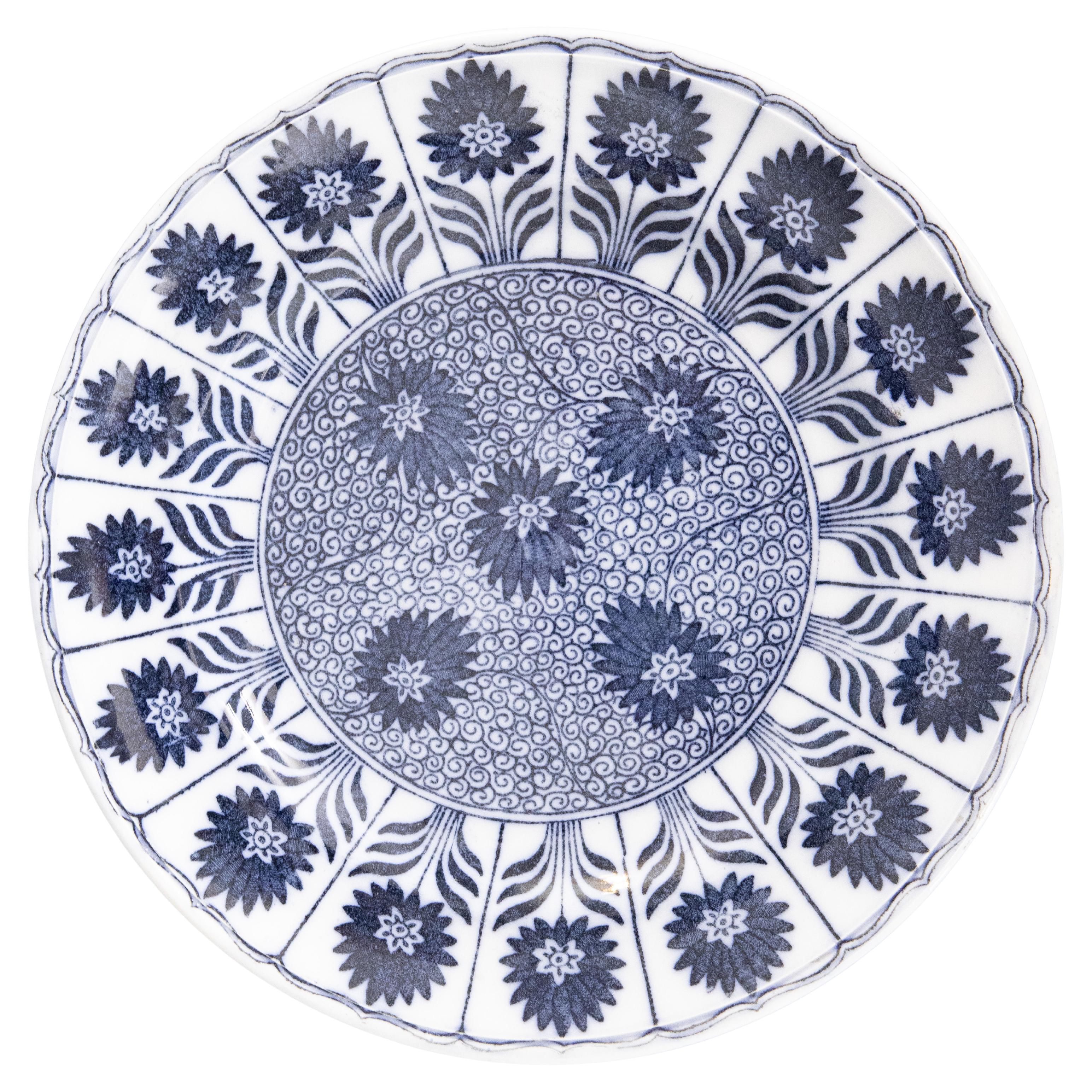 Antiker englischer Minton Flow Blue Transferware-Porzellanteller mit Blumenmuster, um 1880