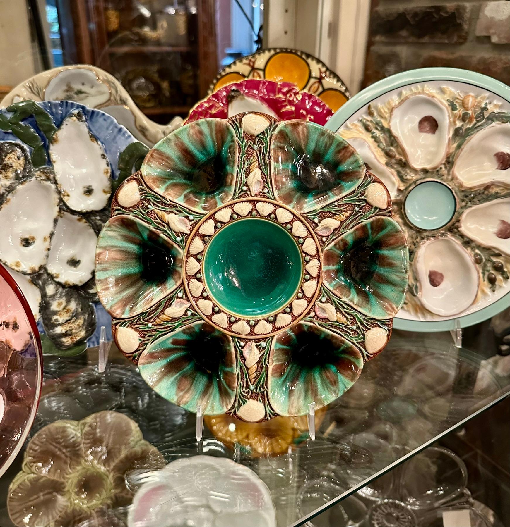 Antico piatto da ostrica in porcellana inglese Minton Majolica Greene & Greene, 1875 ca. 1875 in vendita 2