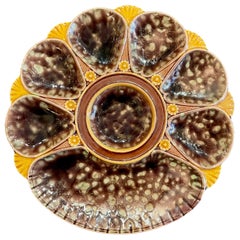 Antique English Minton Majolica Porcelain Large Cracker Well Design Oyster Plate