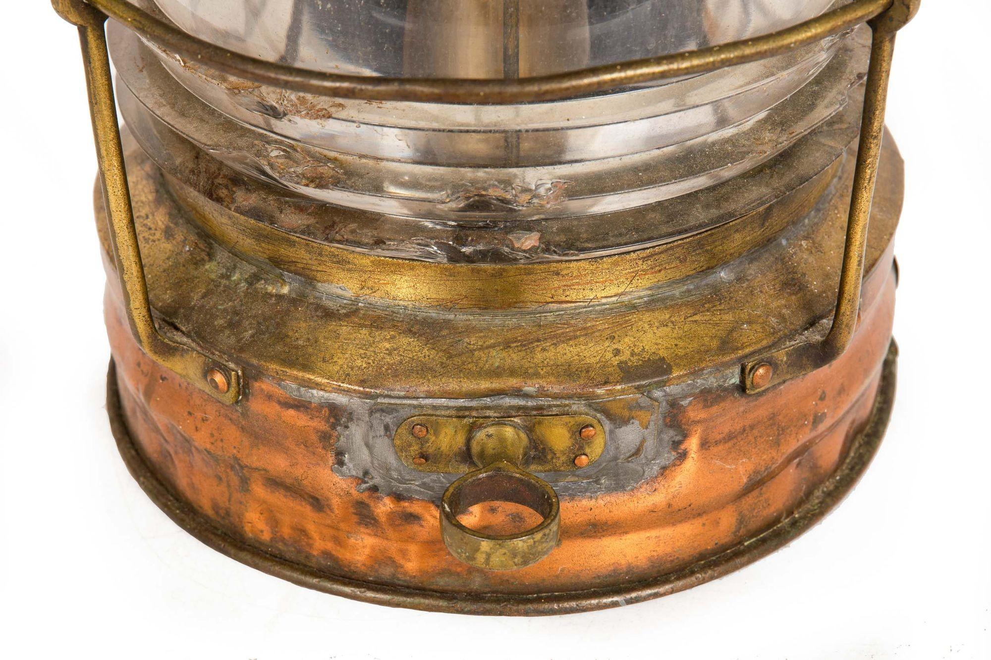 Ancienne lanterne anglaise à ancre de bateau par E & Co. en vente 4