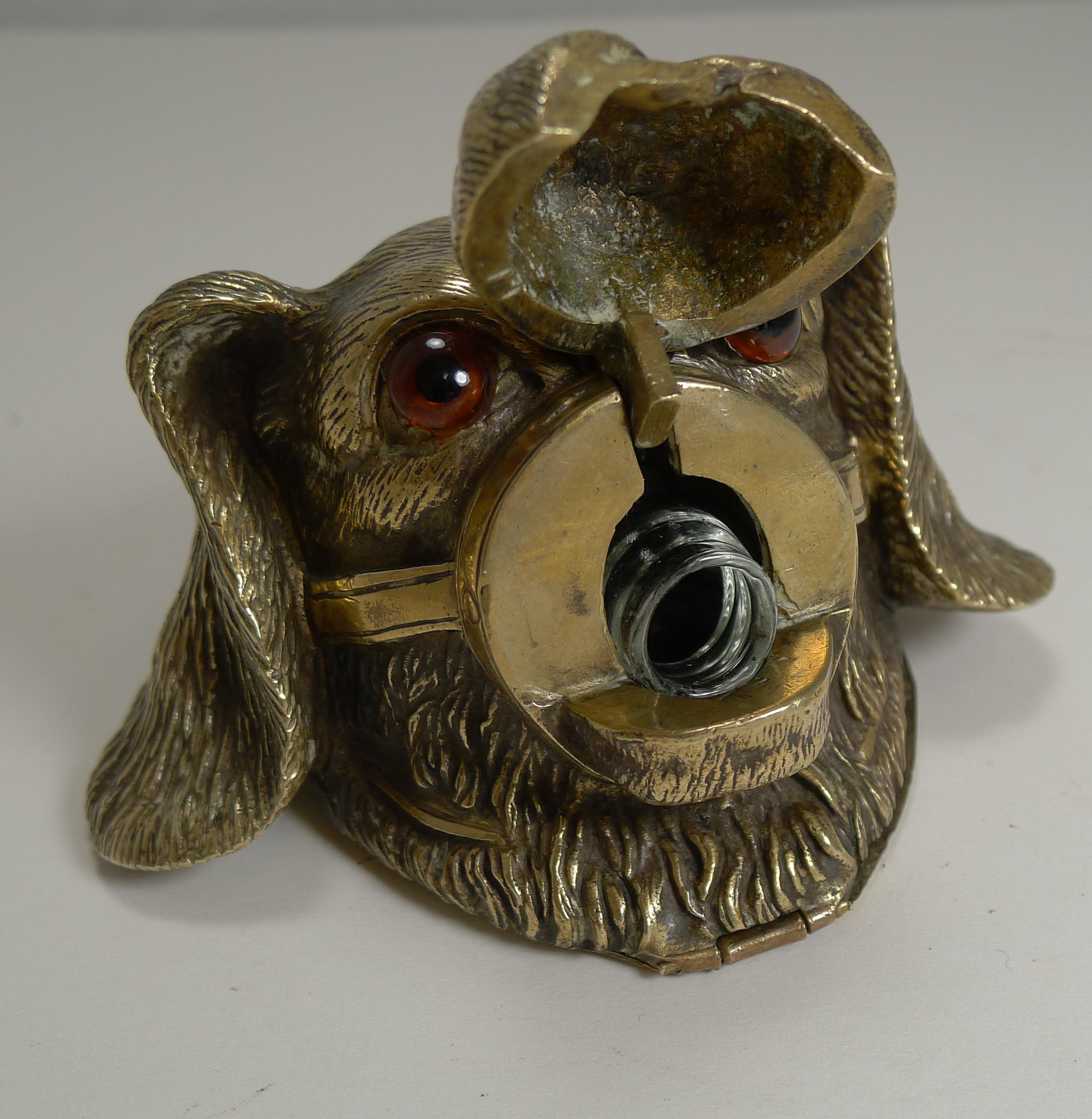 Antique English Novelty / Figural Brass Inkwell, Glass Eyes, circa 1880 (Messing)
