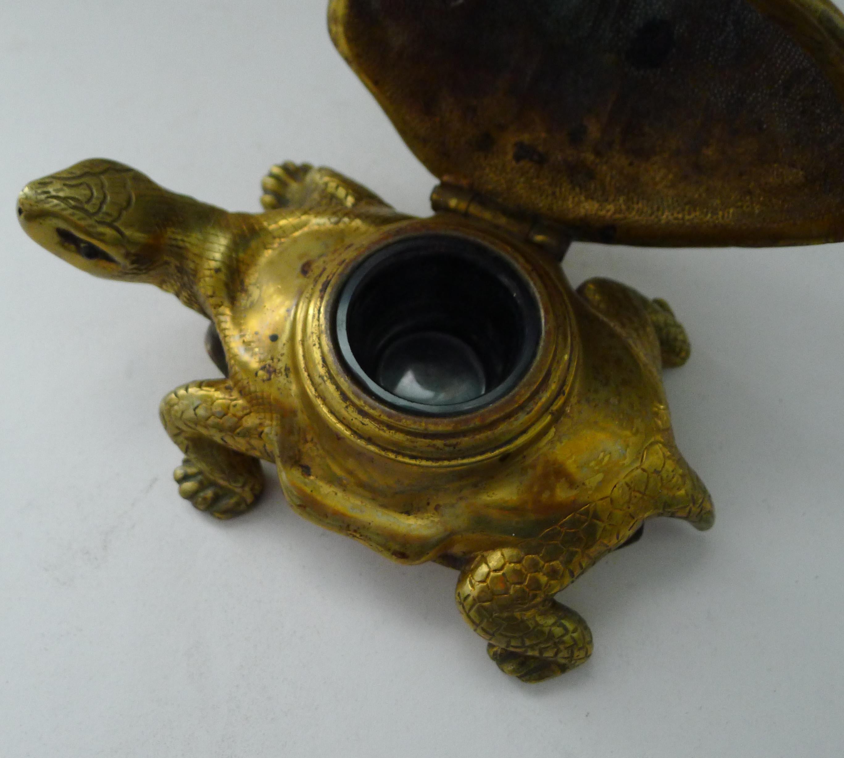 Antique English Novelty Inkwell - Brass Tortoise / Turtle c.1890 For Sale 4
