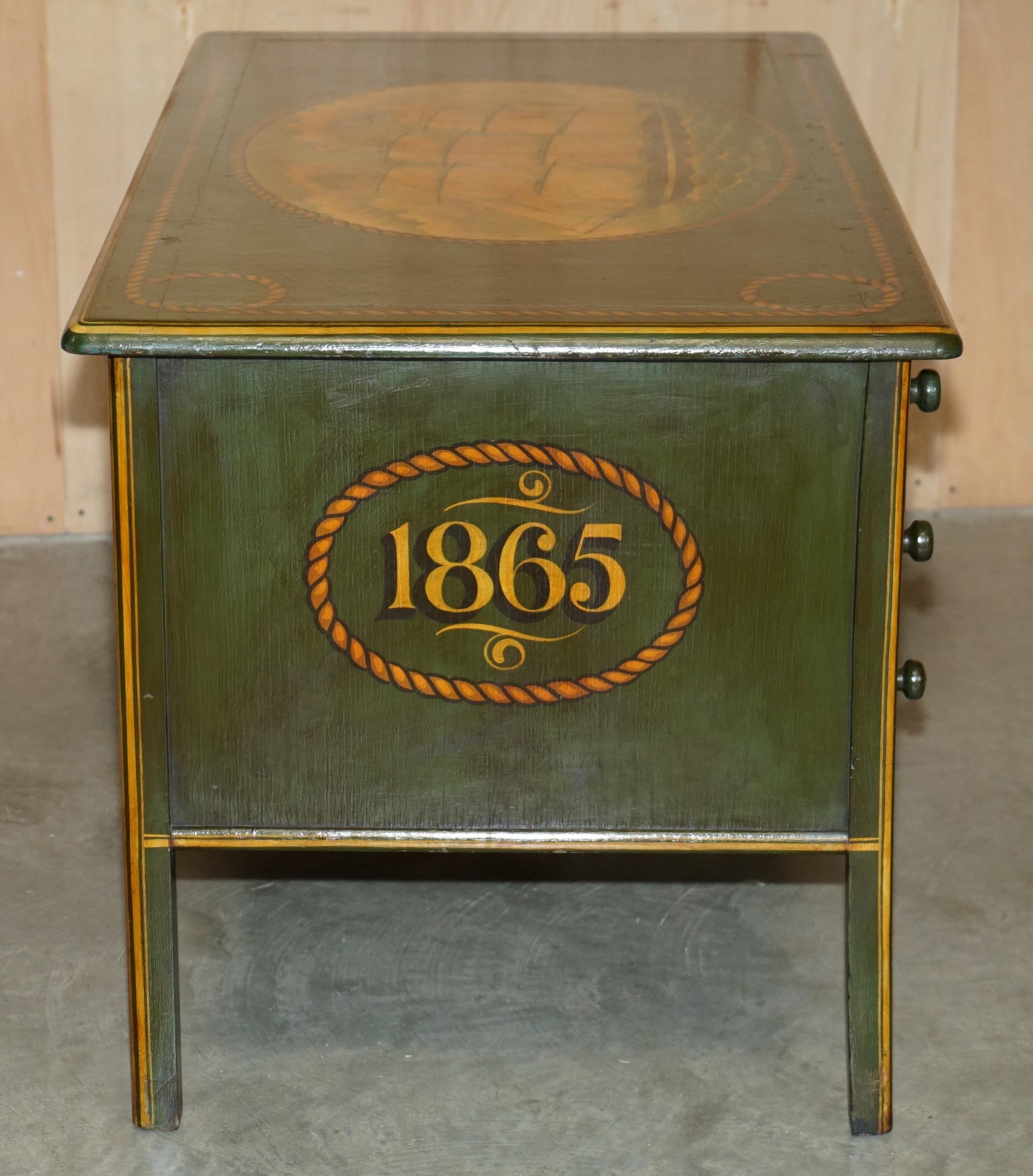 ANTIQUE ENGLISH OAK 1865 DATED NAVAL DESK OF CAPTAIN S.D GARDENER H.M.S SOLOMA in vendita 4