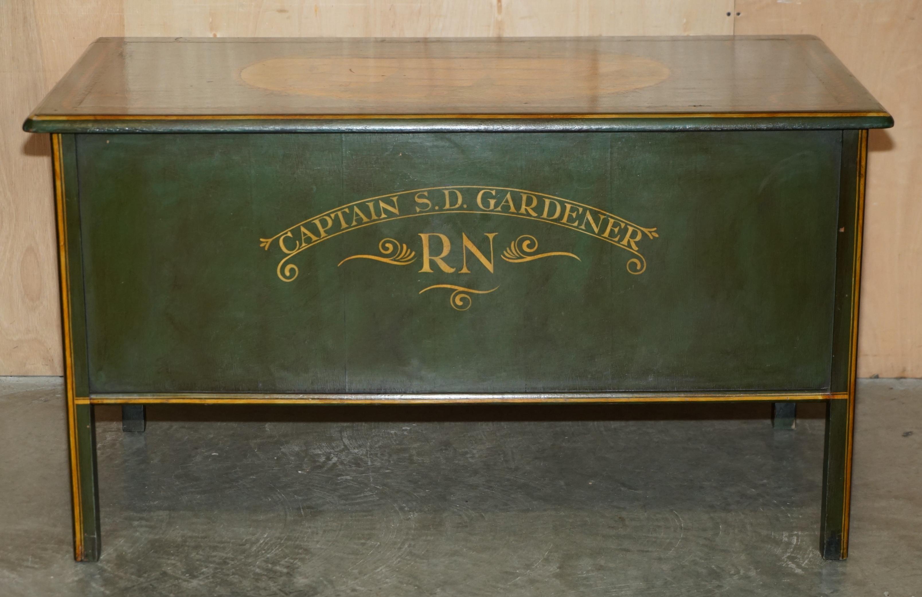 ANTIQUE ENGLISH OAK 1865 DATED NAVAL DESK OF CAPTAIN S.D GARDENER H.M.S SOLOMA in vendita 6
