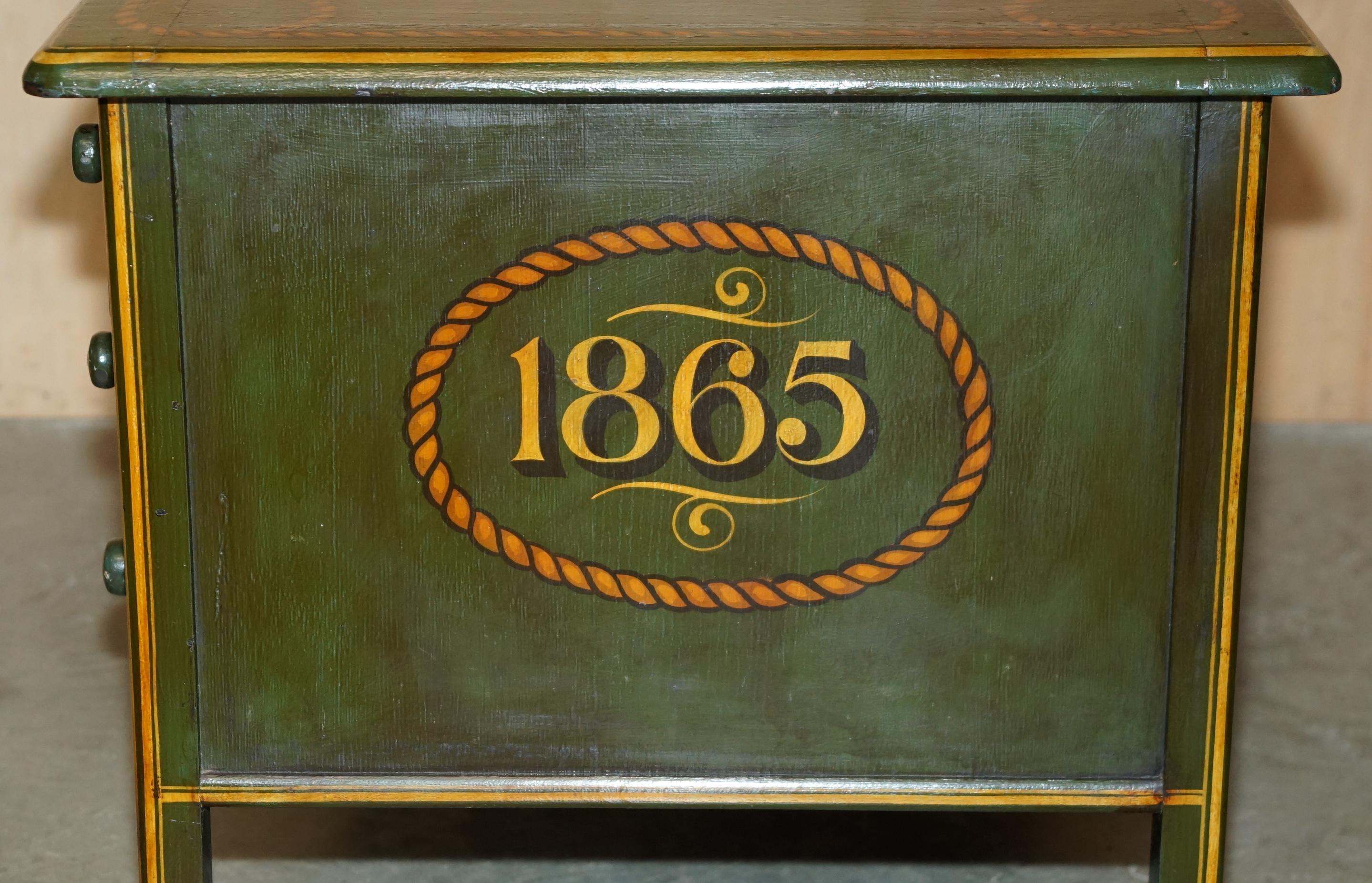 ANTIQUE ENGLISH OAK 1865 DATED NAVAL DESK OF CAPTAIN S.D GARDENER H.M.S SOLOMA in vendita 9