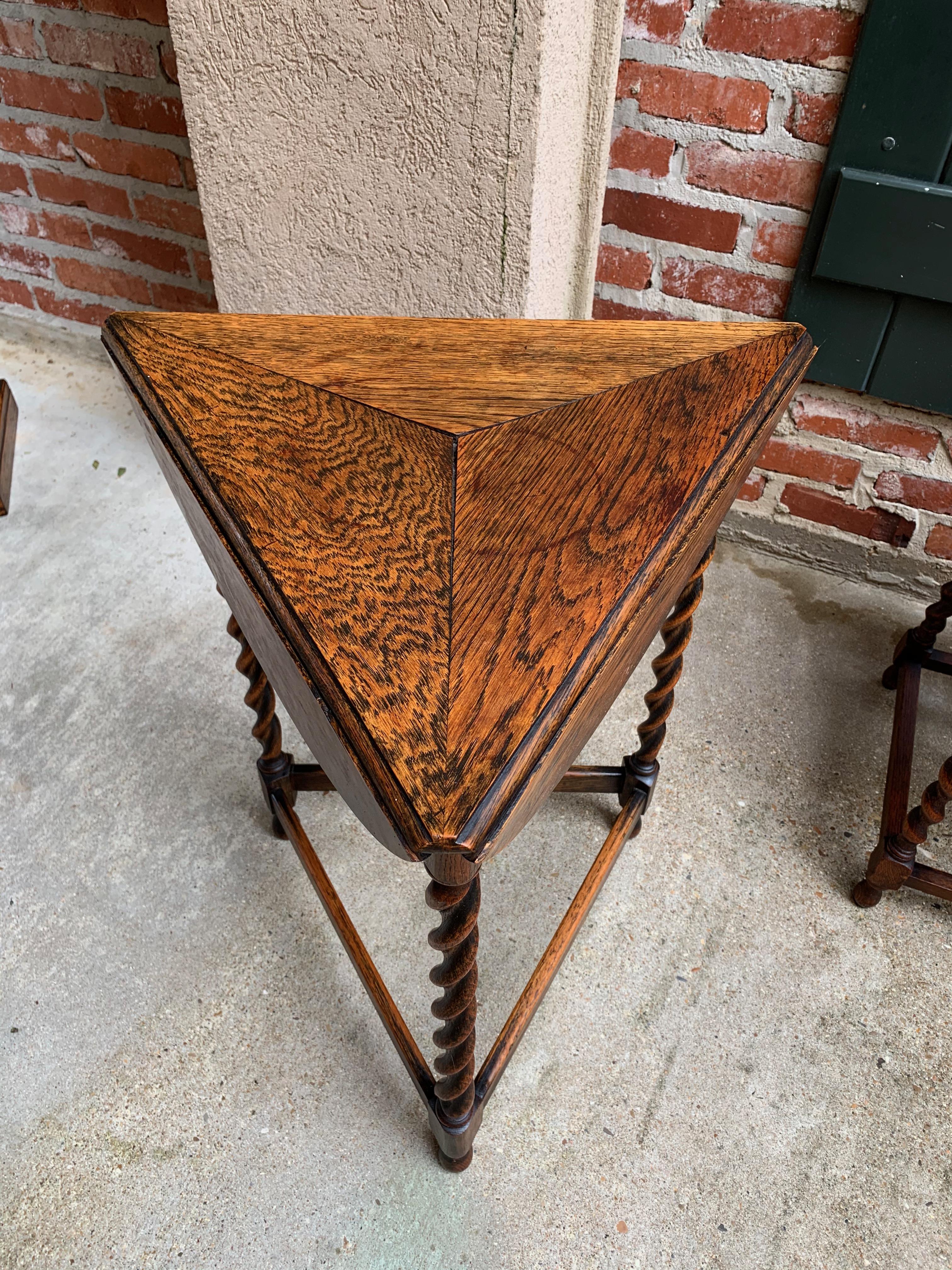 Antique English Oak Barley Twist Envelope Handkerchief Drop Leaf Corner Table 2