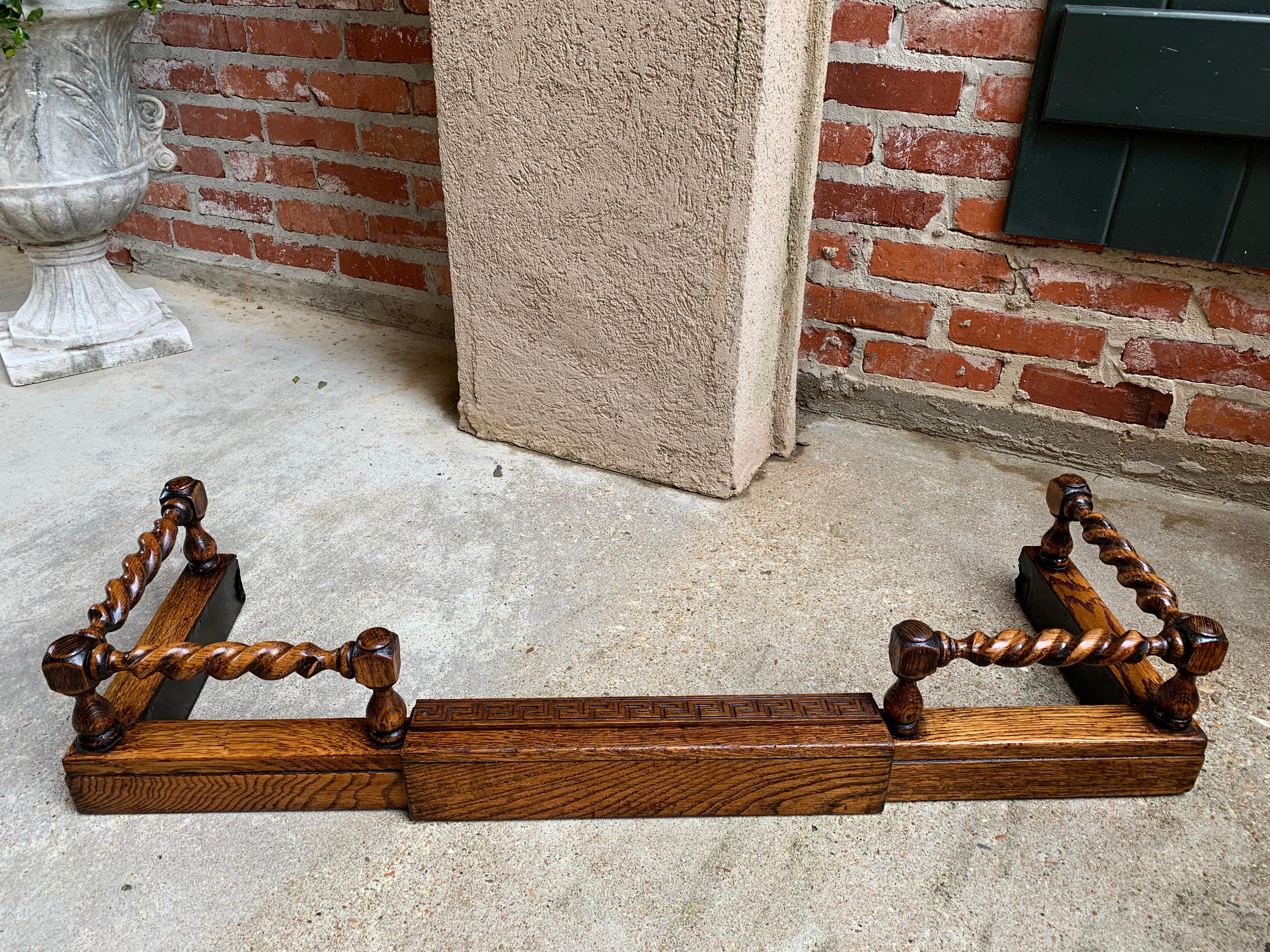 Antique English Oak Barley Twist Hearth Fireplace Fender Jacobean Greek Key In Good Condition In Shreveport, LA