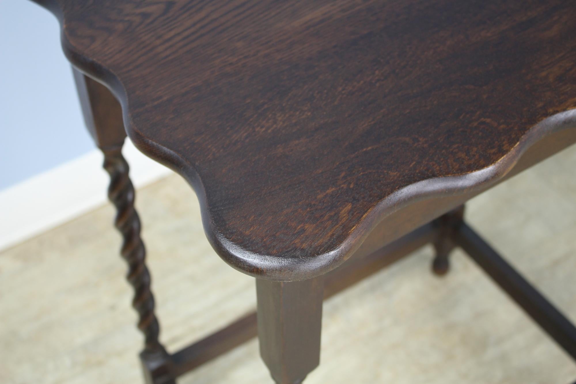 Antique English Oak Barley Twist Side Table In Good Condition In Port Chester, NY