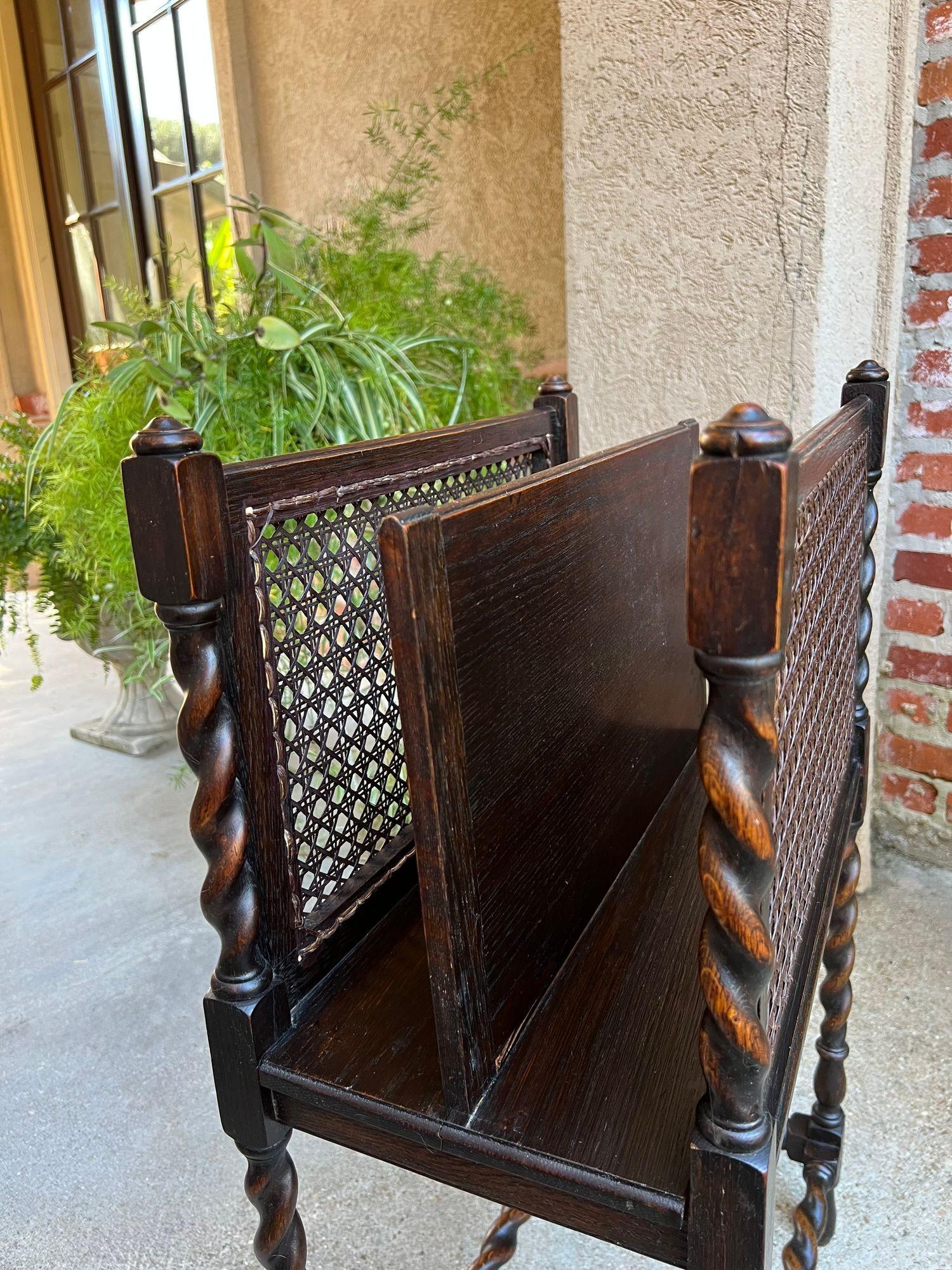 Antico leggio inglese in Oak Canterbury BARLEY TWIST c1890 in vendita 4