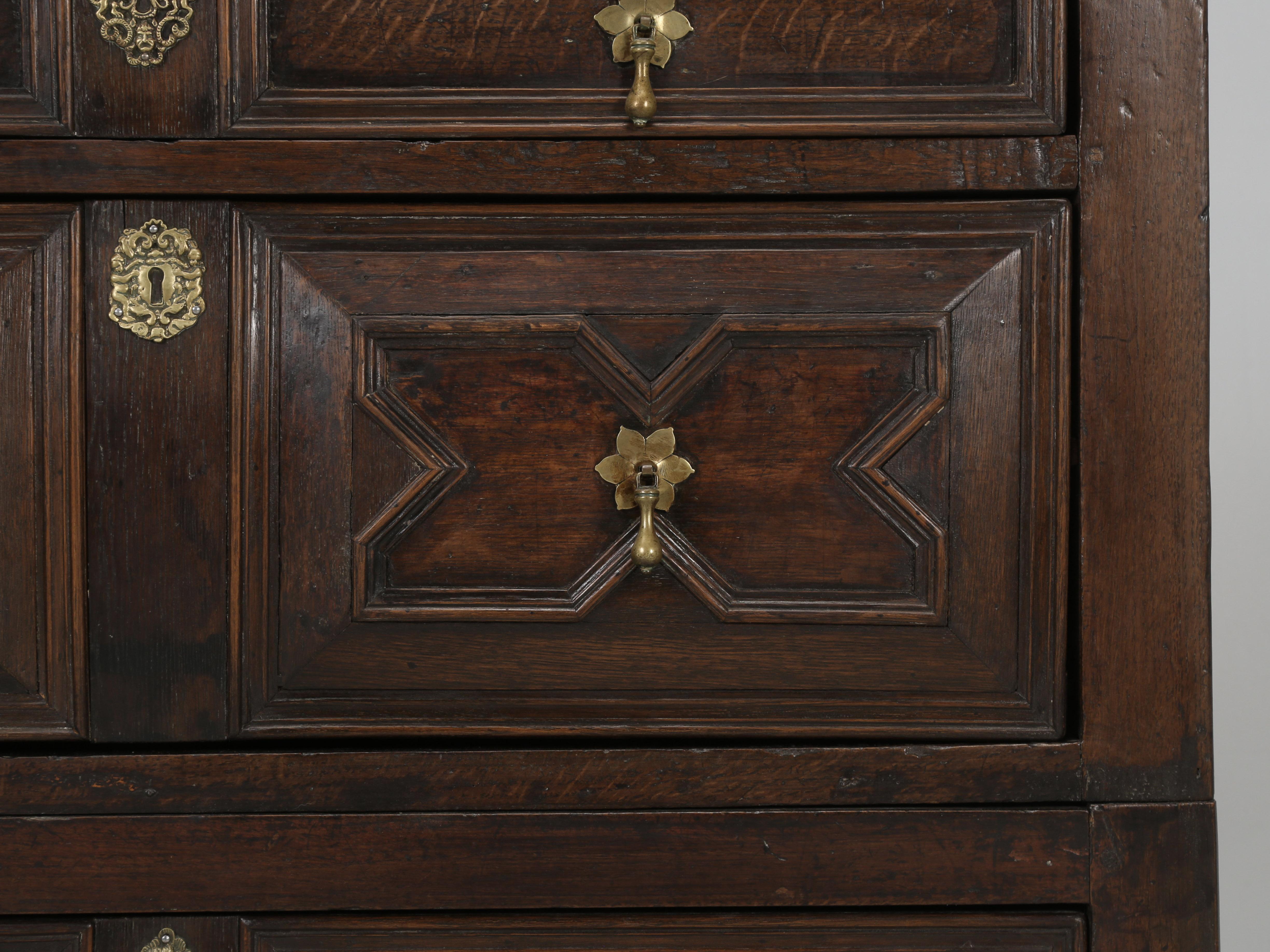 Antique English Oak Chest of Drawers or Dresser Split Case design, Circa 1700's 5