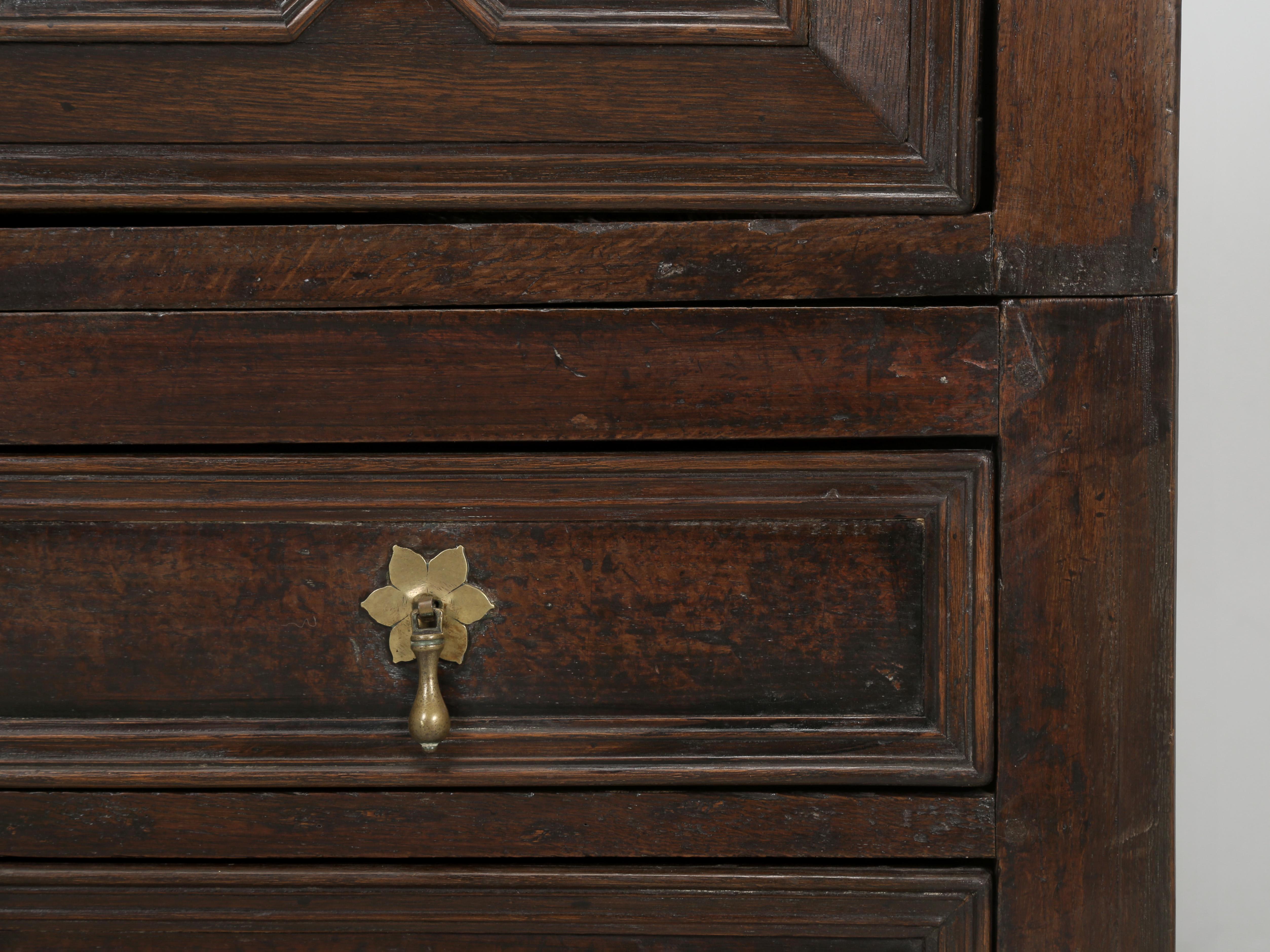 Antique English Oak Chest of Drawers or Dresser Split Case design, Circa 1700's 6