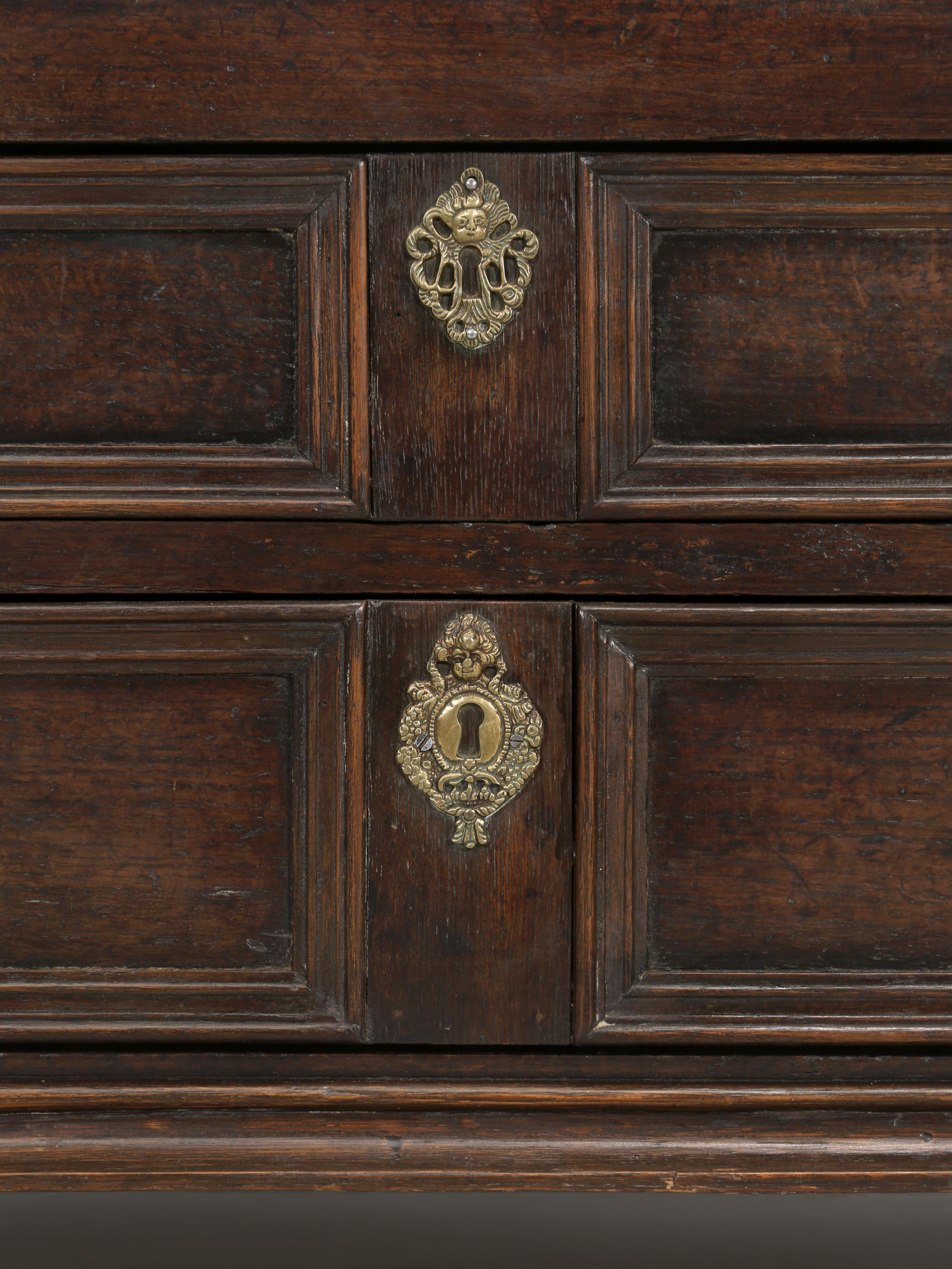 Antique English Oak Chest of Drawers or Dresser Split Case design, Circa 1700's 8