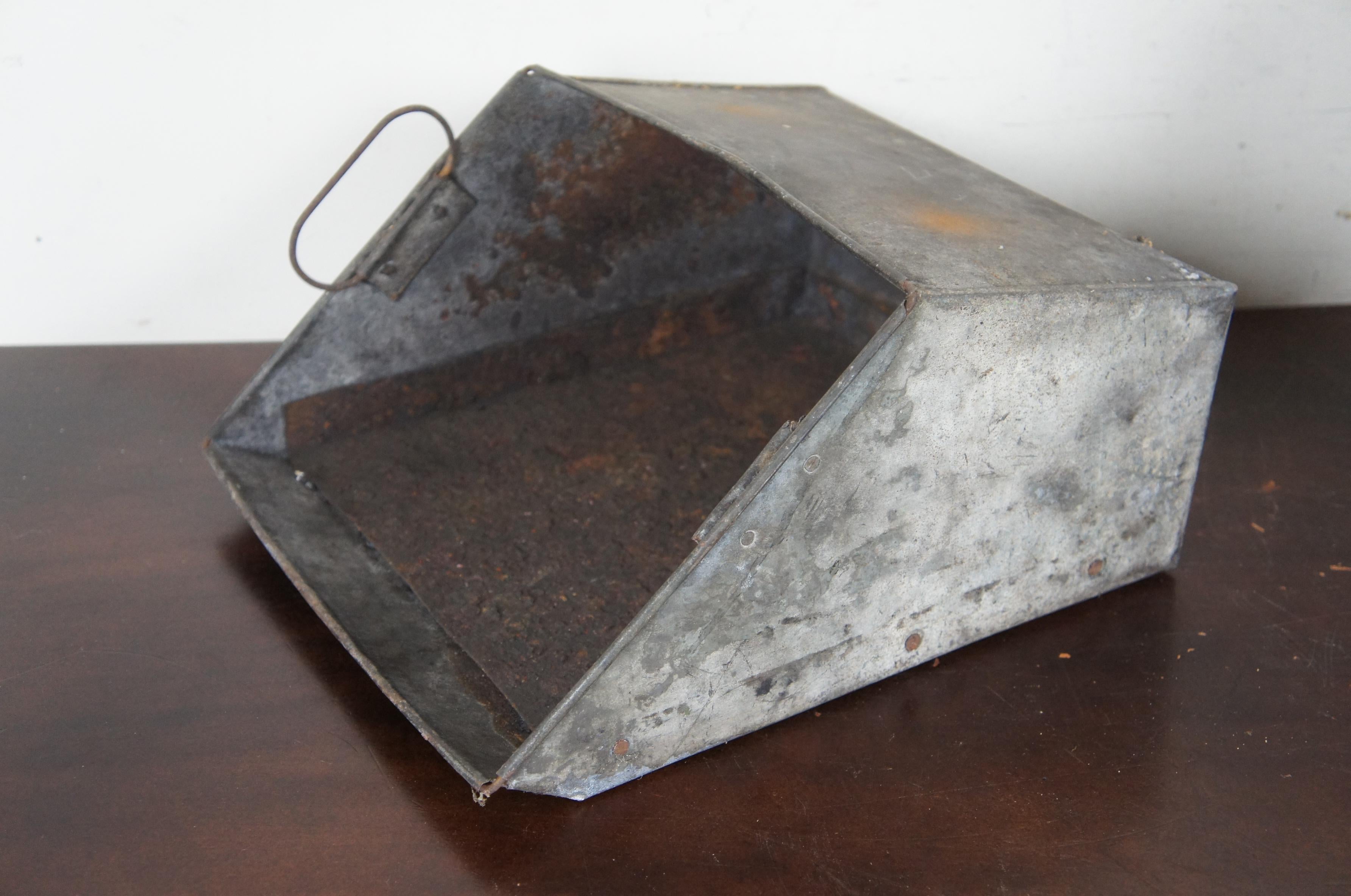 Antique English Oak Coal Bin Scuttle Fireside Kindling Box and Shovel Log Ash 1
