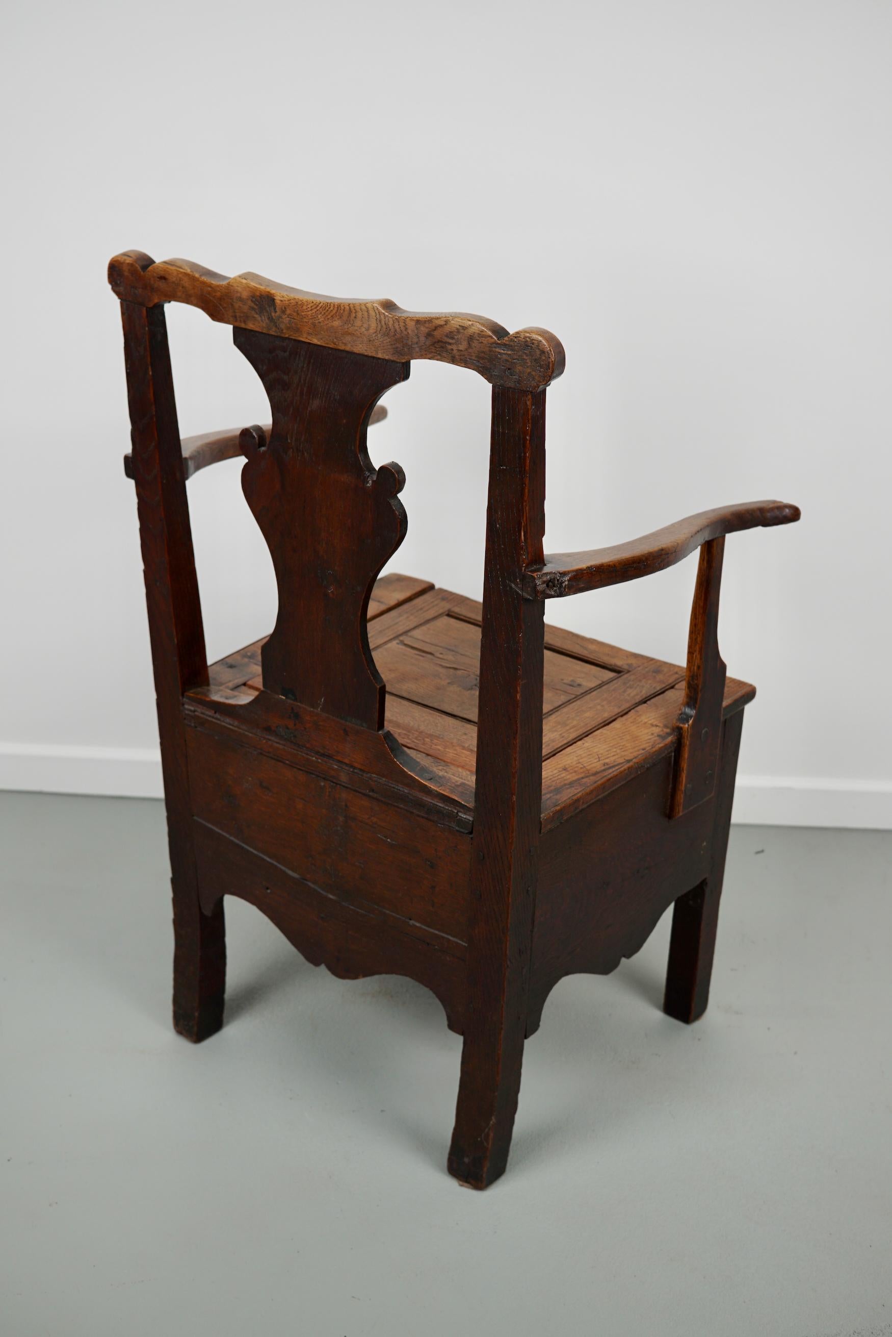 Antique English Oak Commode Chair 18th Century For Sale 1