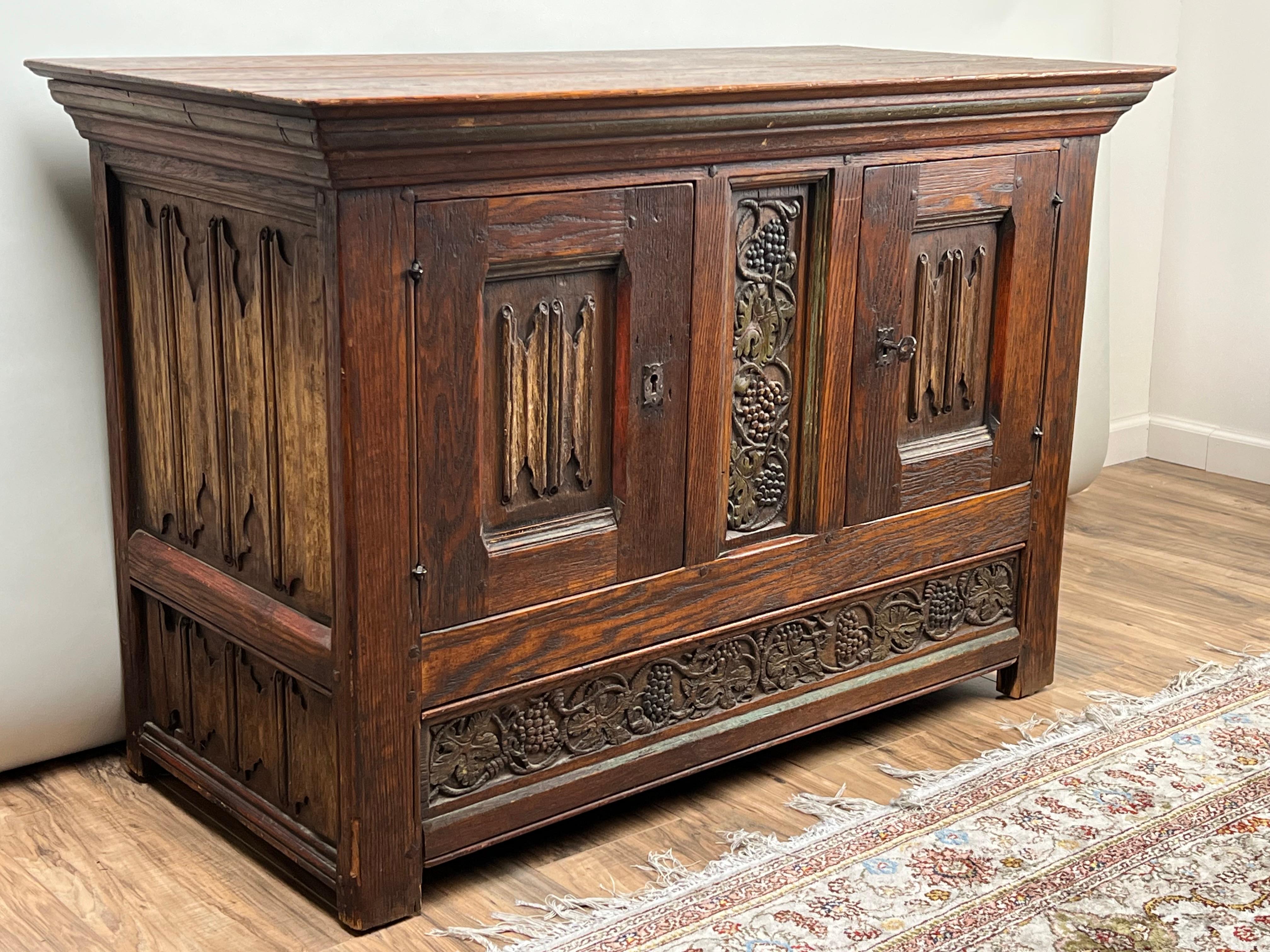Medieval Antique English Oak Court Cabinet with Linen Fold Carved Panels For Sale